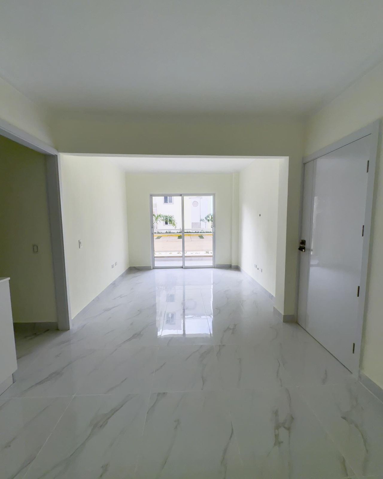 RESIDENCIAL CAYENAS DEL ESTE CON UBICACION PRIVILEGIADA !!!  Foto 7284949-2.jpg
