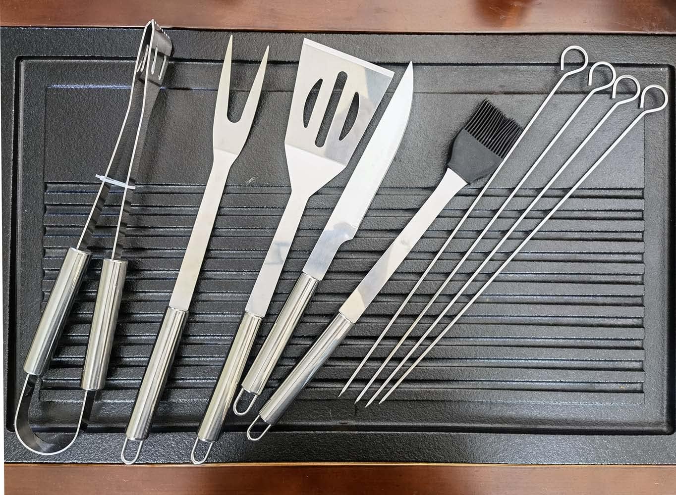 Set de Utensilios para Parrillada con Estuche Foto 7285204-6.jpg