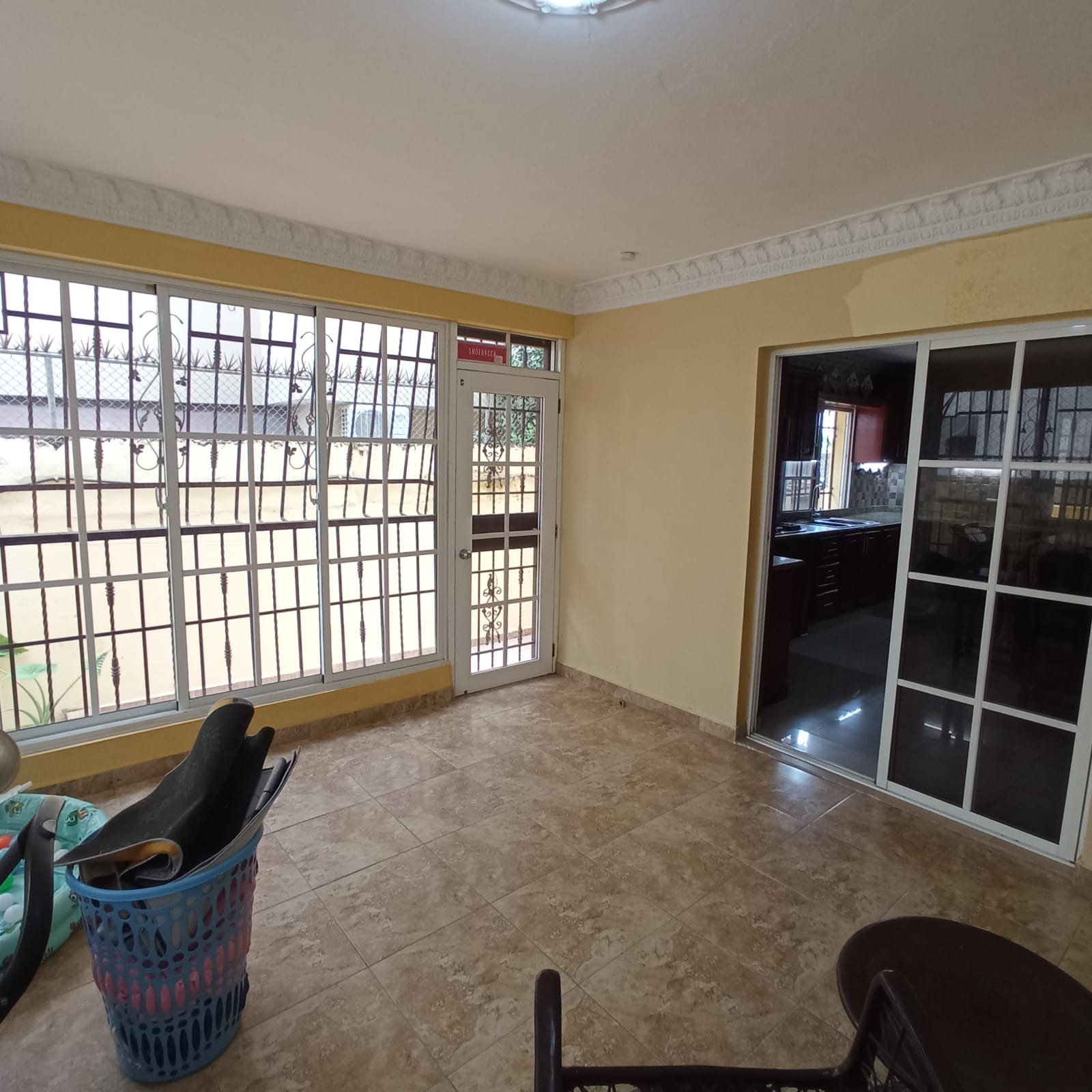 Casa en venta de 3 niveles en la Zona Oriental S.D.E. Foto 7285367-3.jpg
