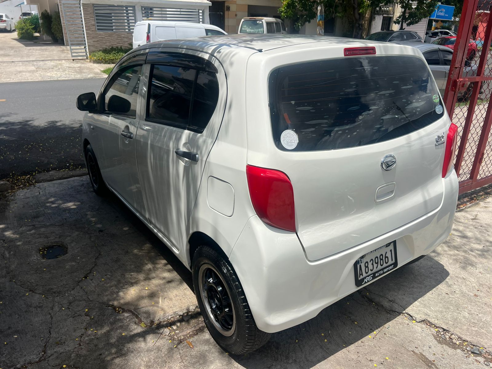 daihatsu mira 2014 Foto 7285624-3.jpg