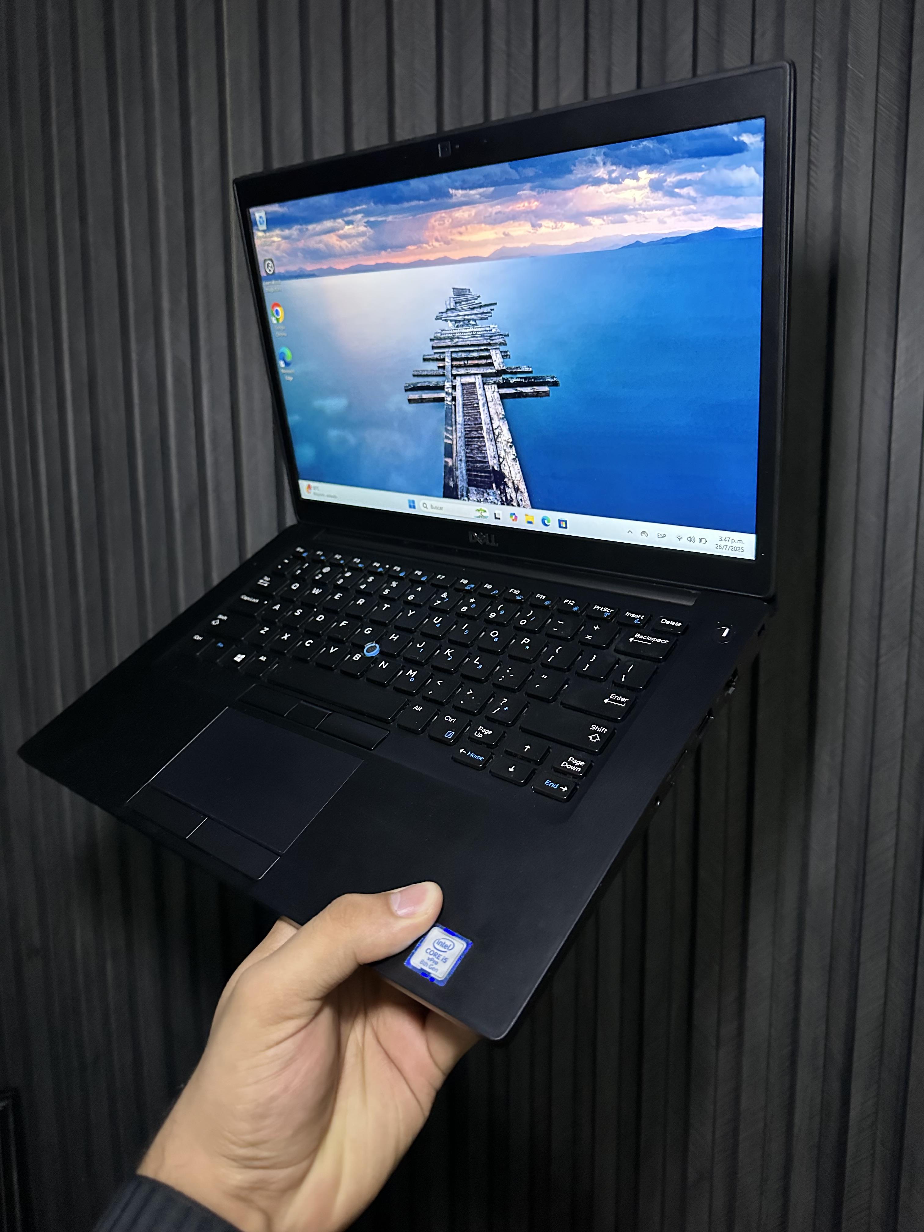 Laptop Dell Latitude 7490 Foto 7285854-2.jpg