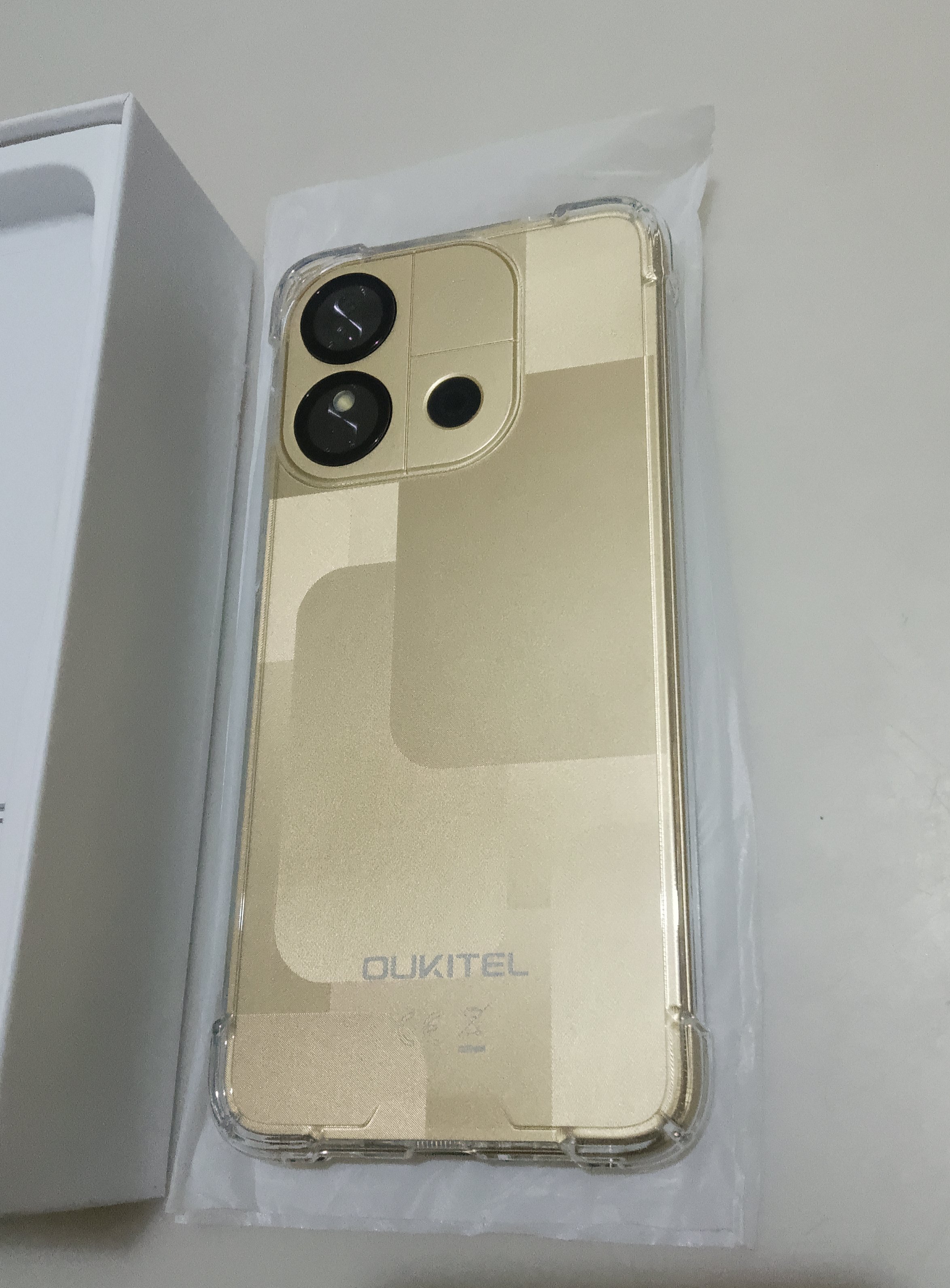 Celular Oukitel C57S 864GB Foto 7285862-3.jpg