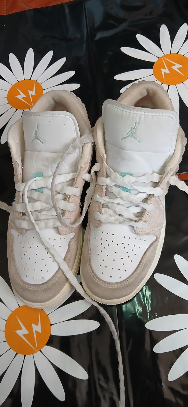 Tenis jordan 1 low excelente condiciones  Foto 7286317-7.jpg