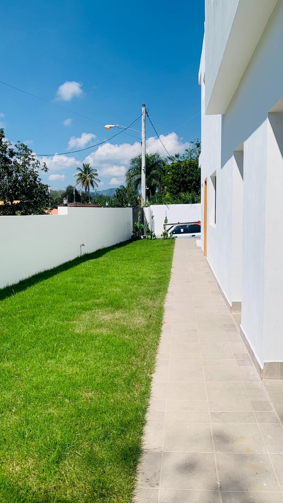 Vivienda Unifamiliar de 2 Niveles en Venta en Jarabacoa RD Foto 7286344-3.jpg