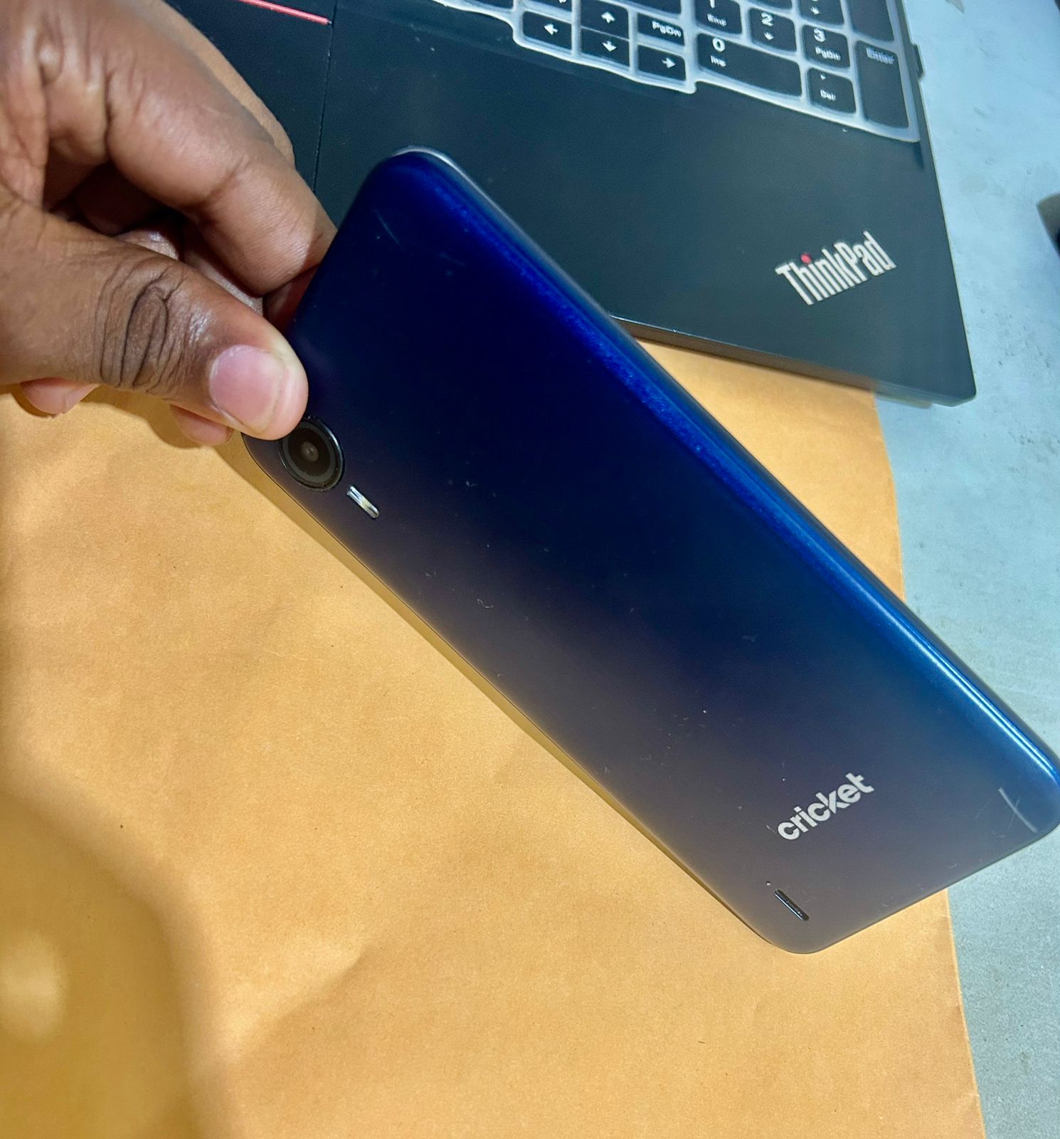 Vendo Smartphone Cricket Debut S2 32GB - Como Nuevo Foto 7286567-2.jpg