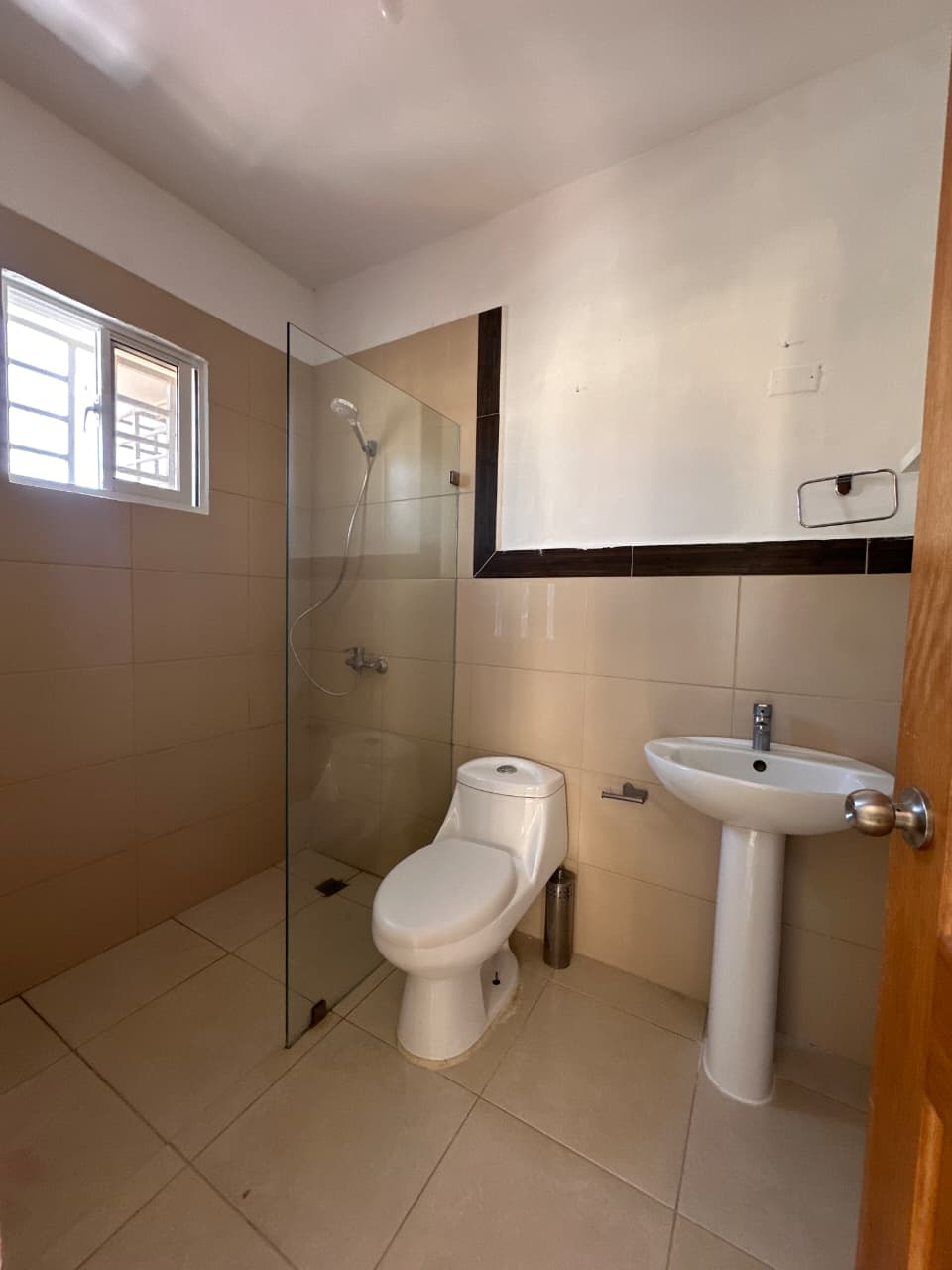 Apartamento con Terraza y Casa Club  Altos de Arroyo Hondo  2 Parqueos Foto 7286601-13.jpg