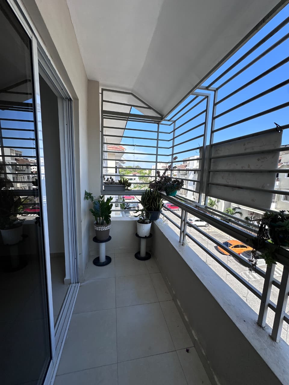 Apartamento con Terraza y Casa Club  Altos de Arroyo Hondo  2 Parqueos Foto 7286601-9.jpg