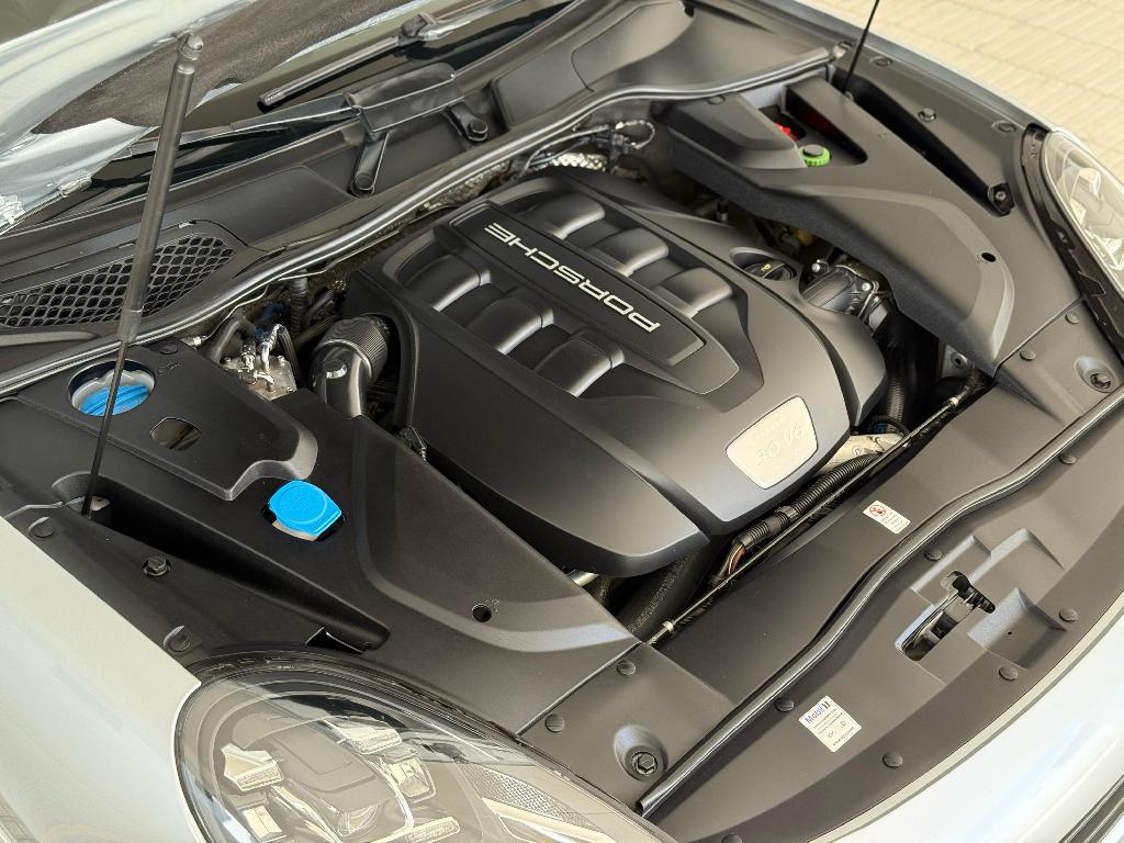 Porsche Cayenne Platinium Edition 2018 Foto 7286633-9.jpg