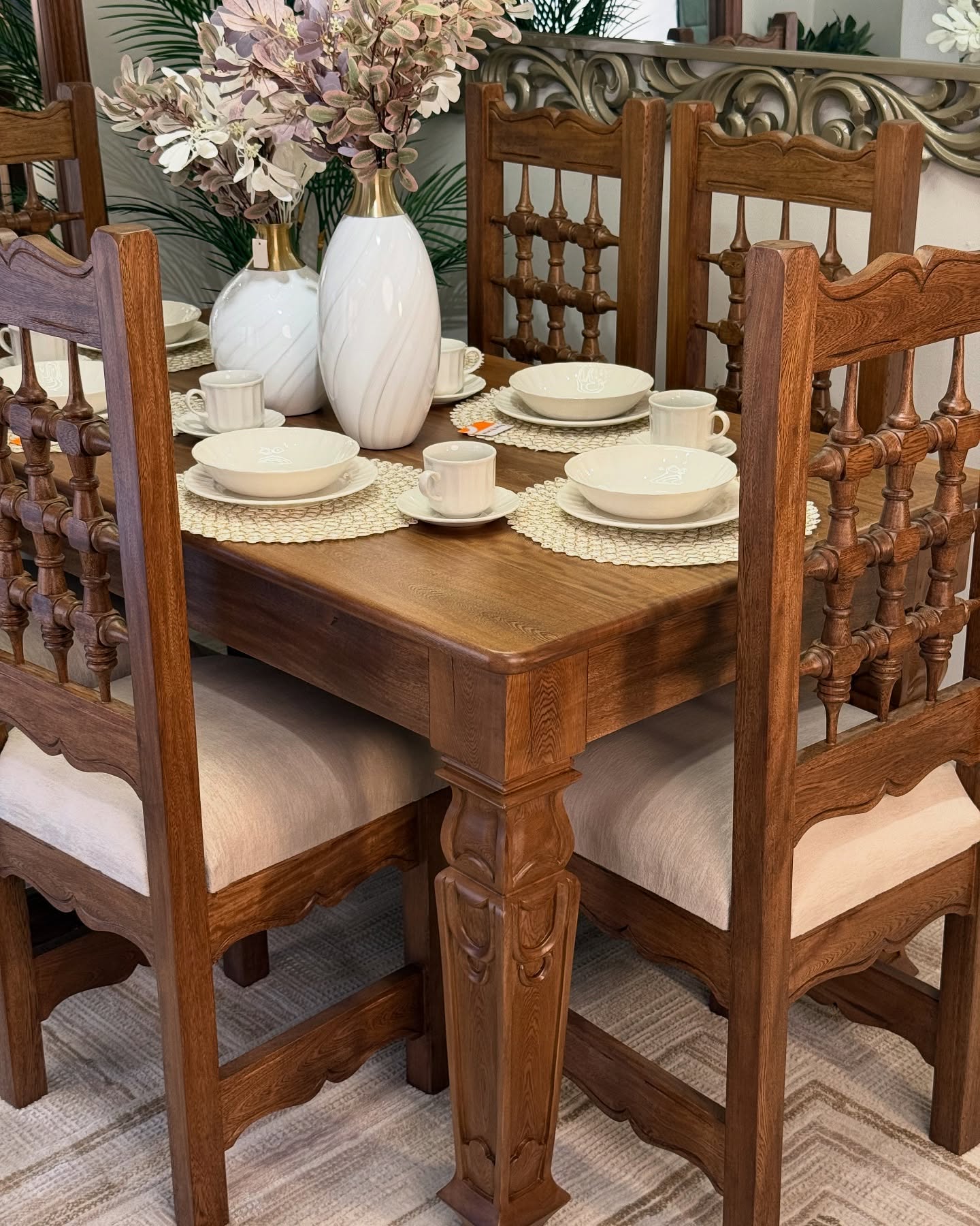 JUEGO DE COMEDOR DE  6 SILLAS DISPONIBLE TOTALMENTE NUEVO GARANTA DISP Foto 7286666-2.jpg