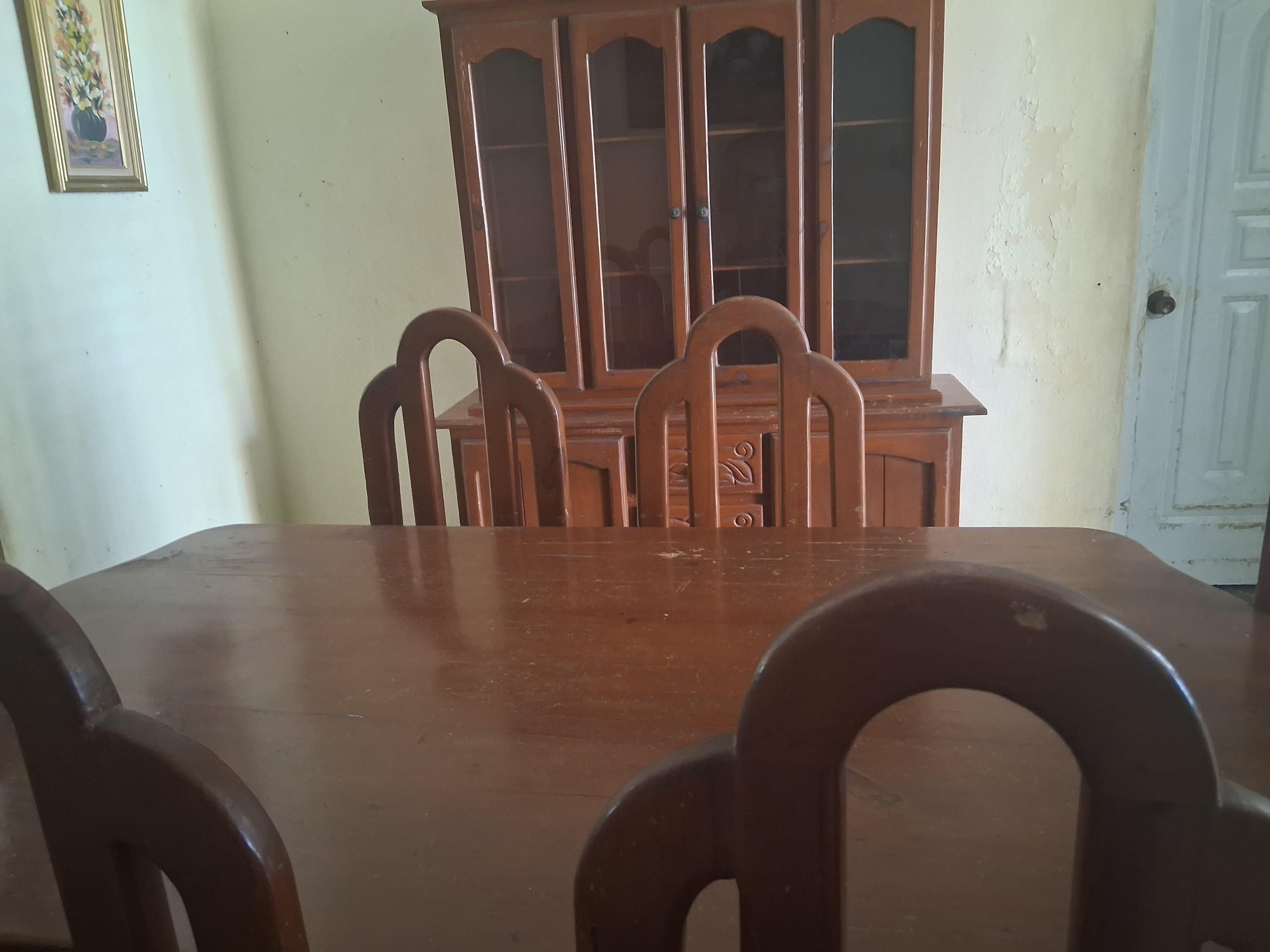 Juego de Comedor y Vitrina todo en Andiroba Foto 7287140-4.jpg