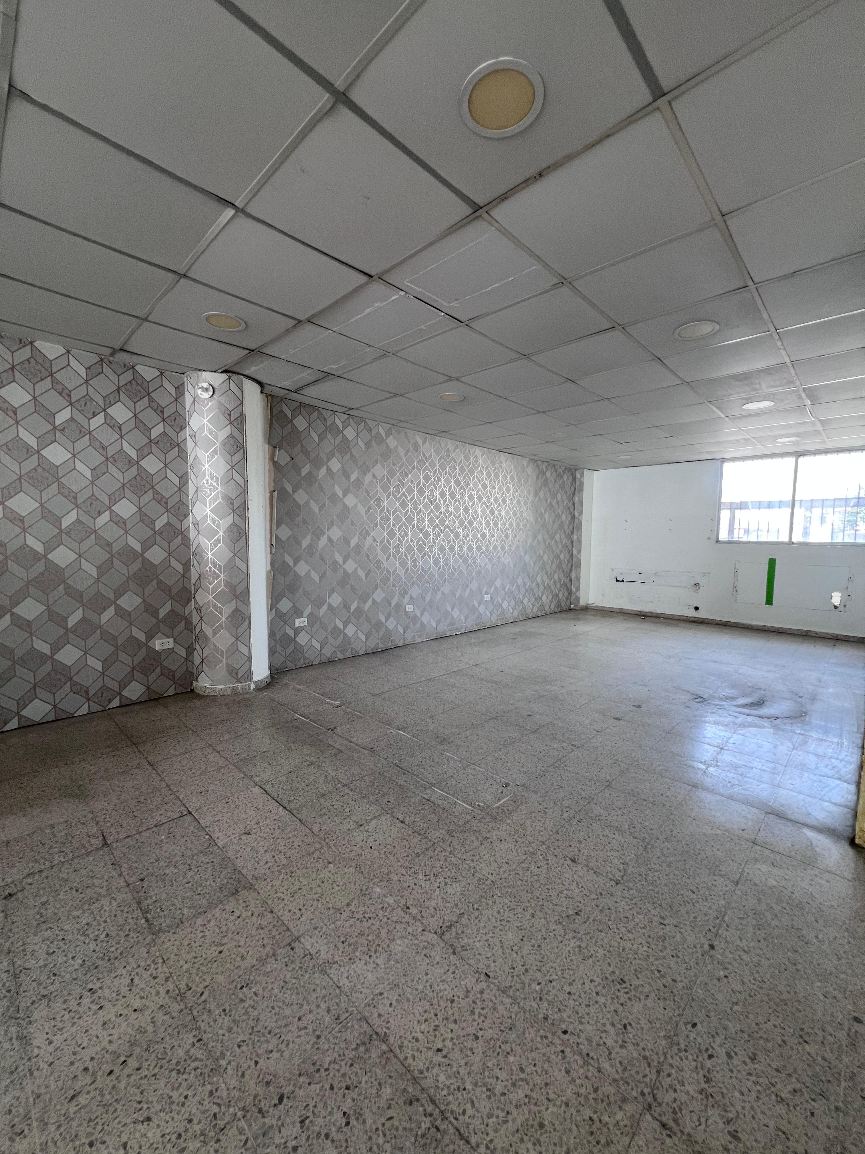 VENTA DE LOCAL COMERCIAL EN ESTRELLA SADHALA PUCMM Foto 7287536-4.jpg