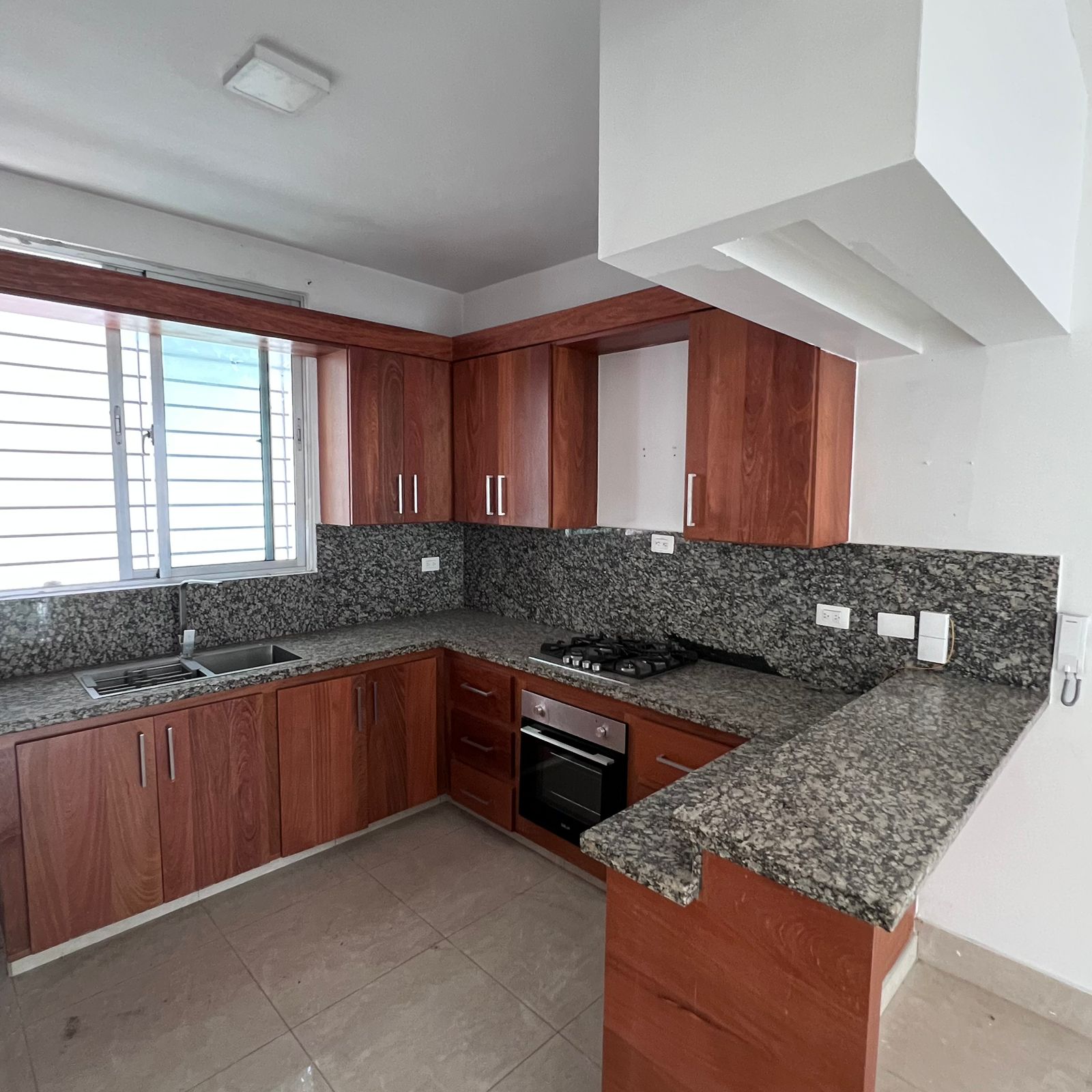 ALQUILER APARTAMENTO EN 1ER NIVEL PATIO DORADO II Foto 7287542-7.jpg