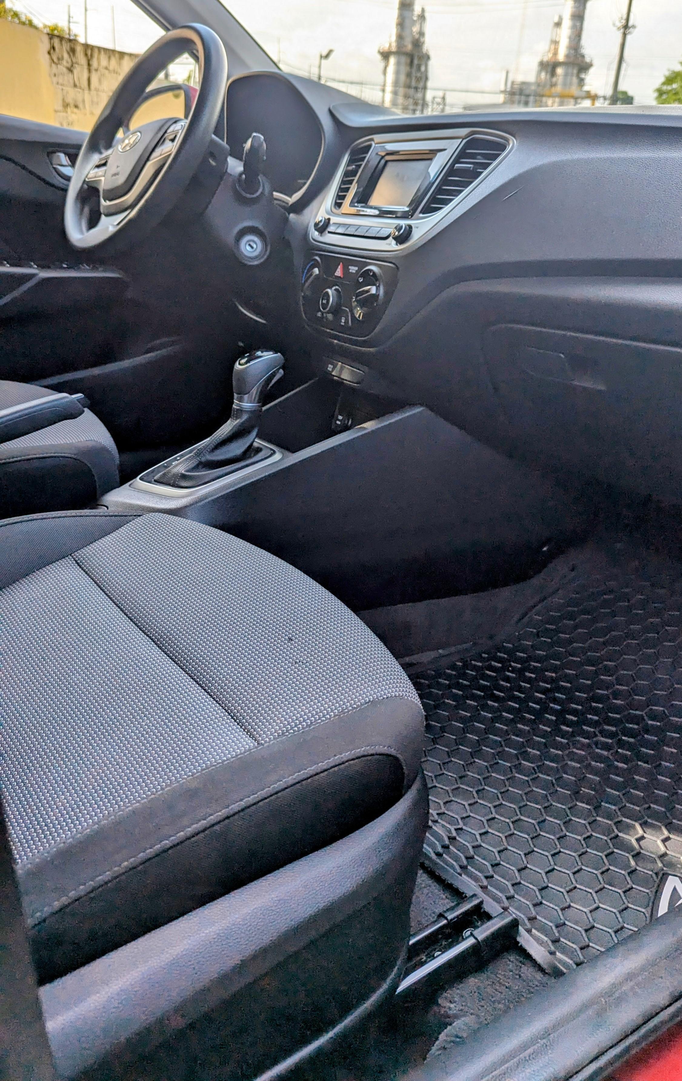 Hyundai Accent 2018 Foto 7287563-6.jpg