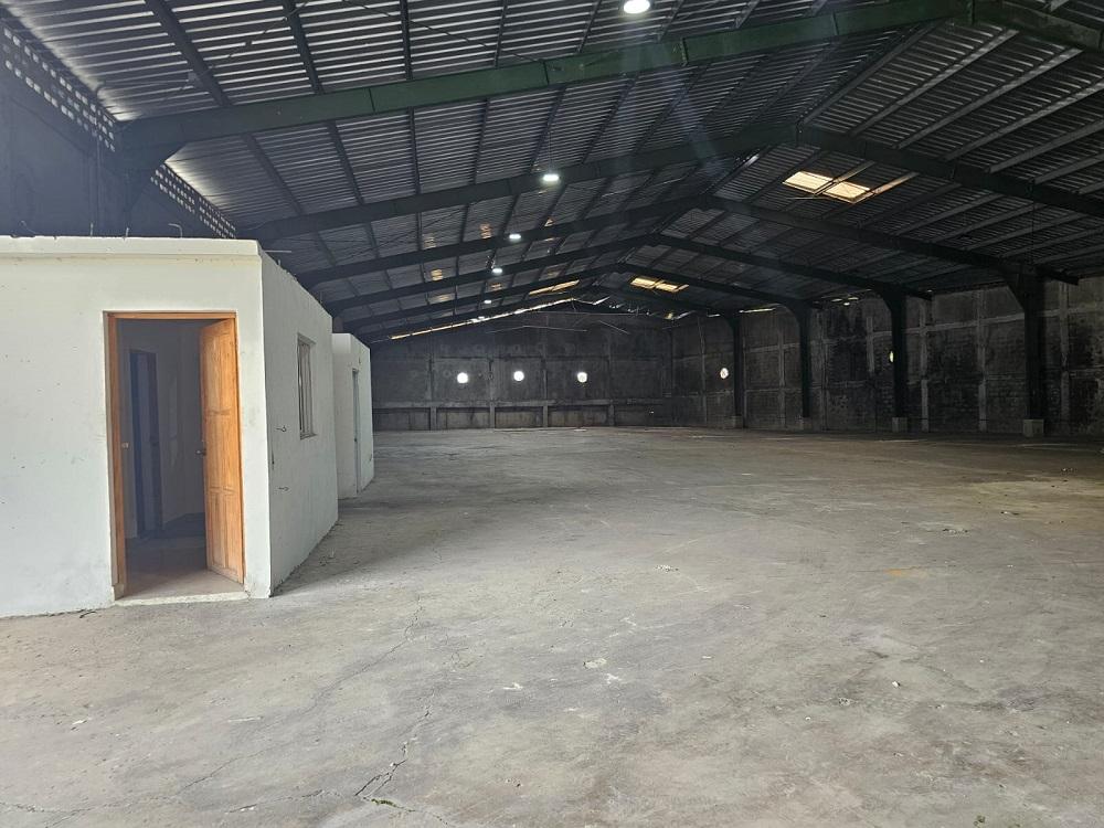 Arriendo Varias Naves próximo a Jacobo Magluta Foto 7287577-8.jpg