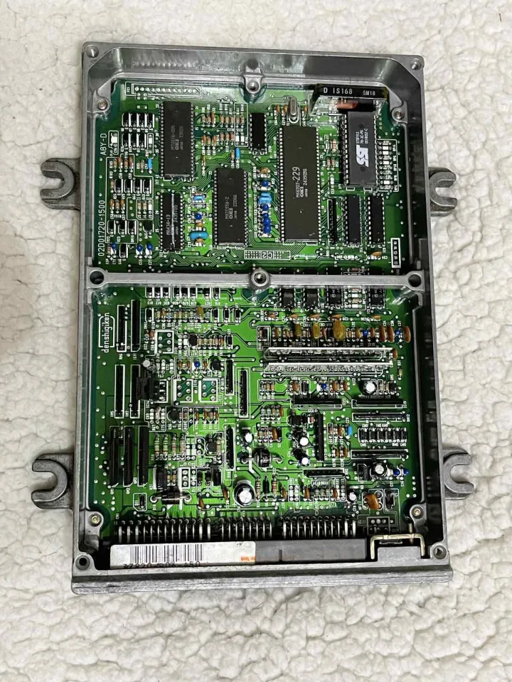 Problema con tu computadora de tu vehículo y tu tarjeta  Foto 7287706-1.jpg