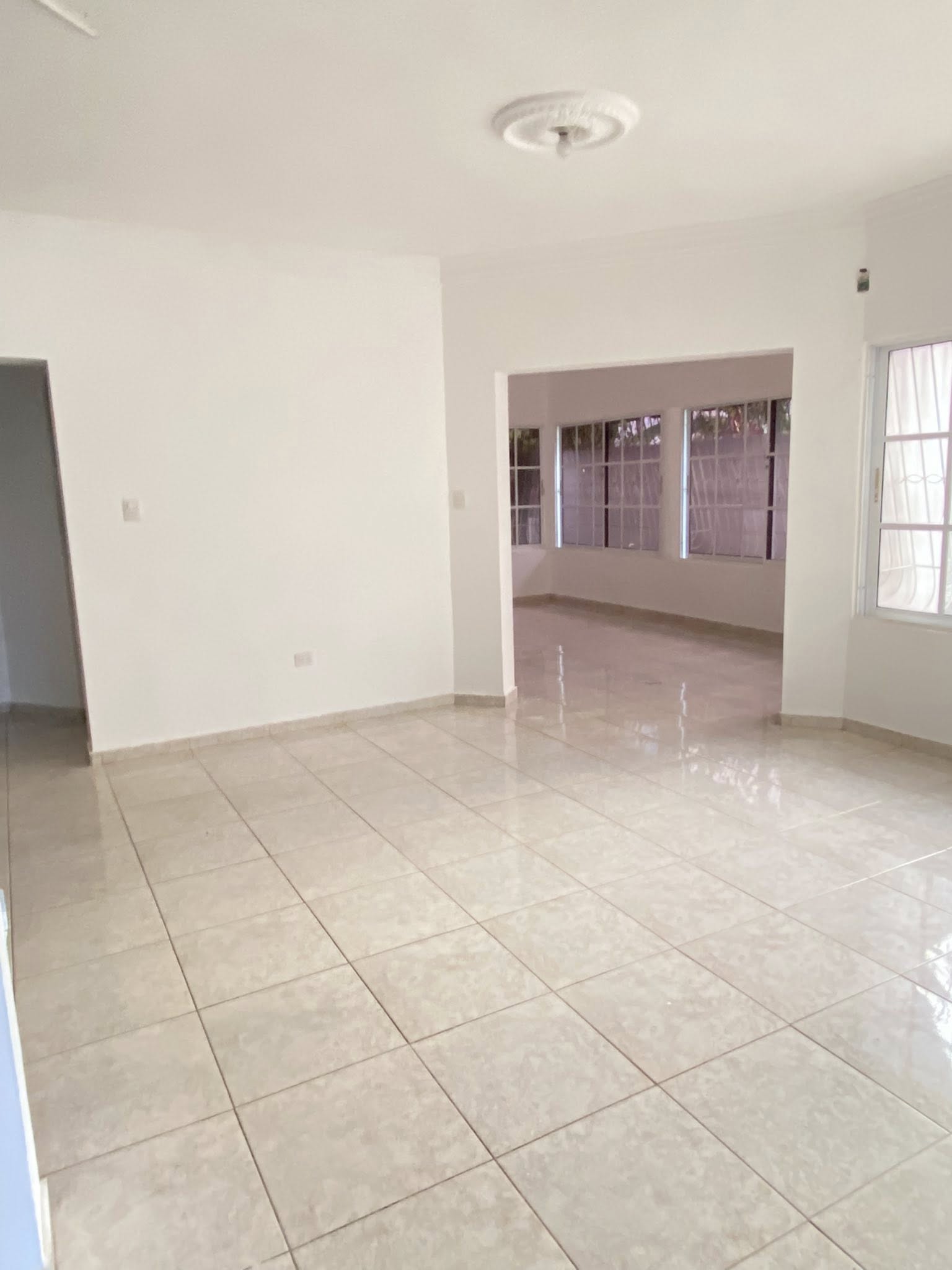 VPI-A 2025-0087 Rento Casa de dos niveles Cerro Alto Santiago Repúblic Foto 7287925-7.jpg