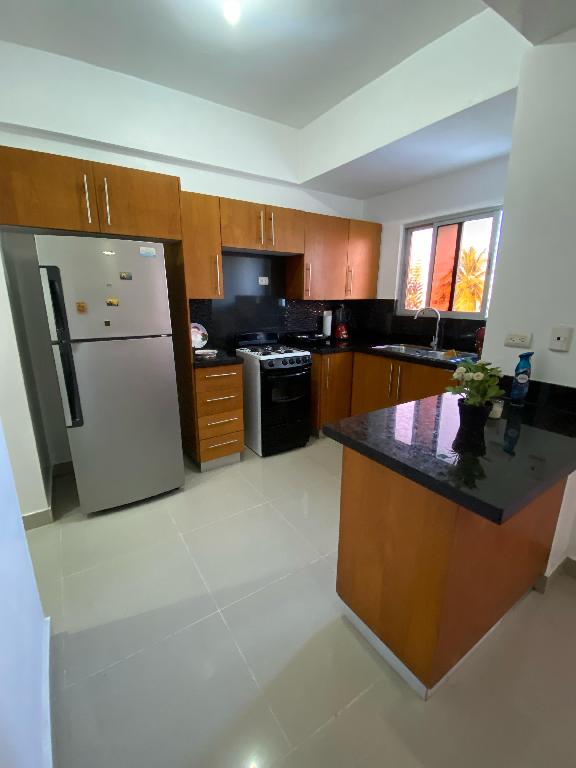 ALQUILO APARTAMENTO EN GAZCUE UN 4 NIVEL Foto 7288001-3.jpg