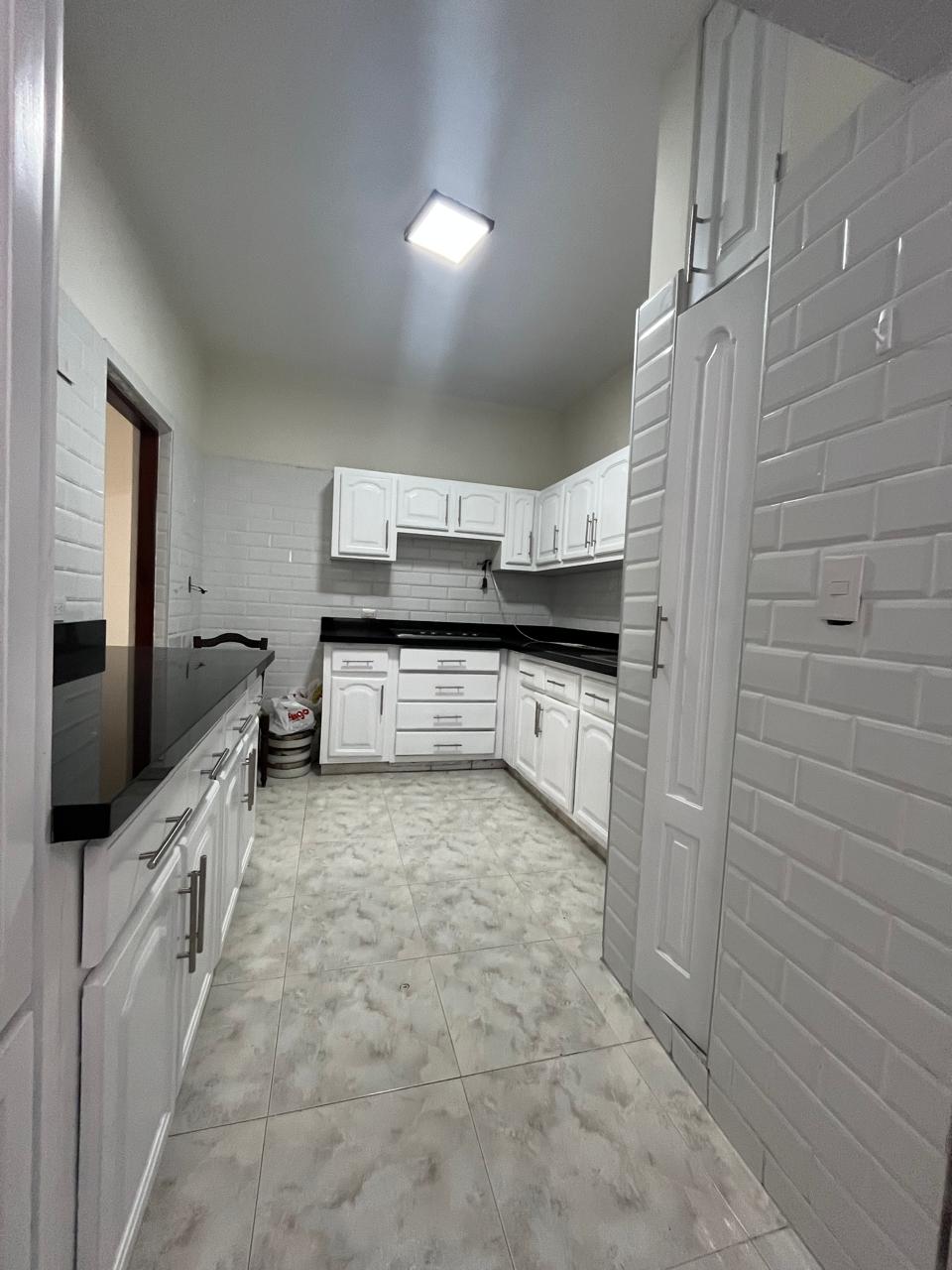 Apartamento amueblado en alquiler en el Naco Foto 7288011-13.jpg