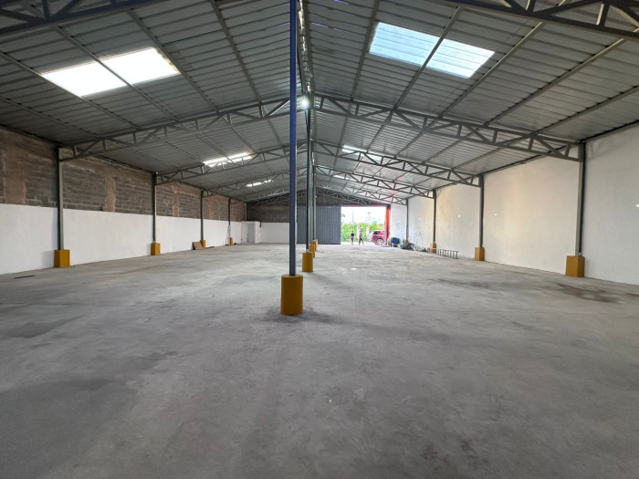Nave Industrial en Alquiler –  Las Américas SDE  Foto 7288015-1.jpg