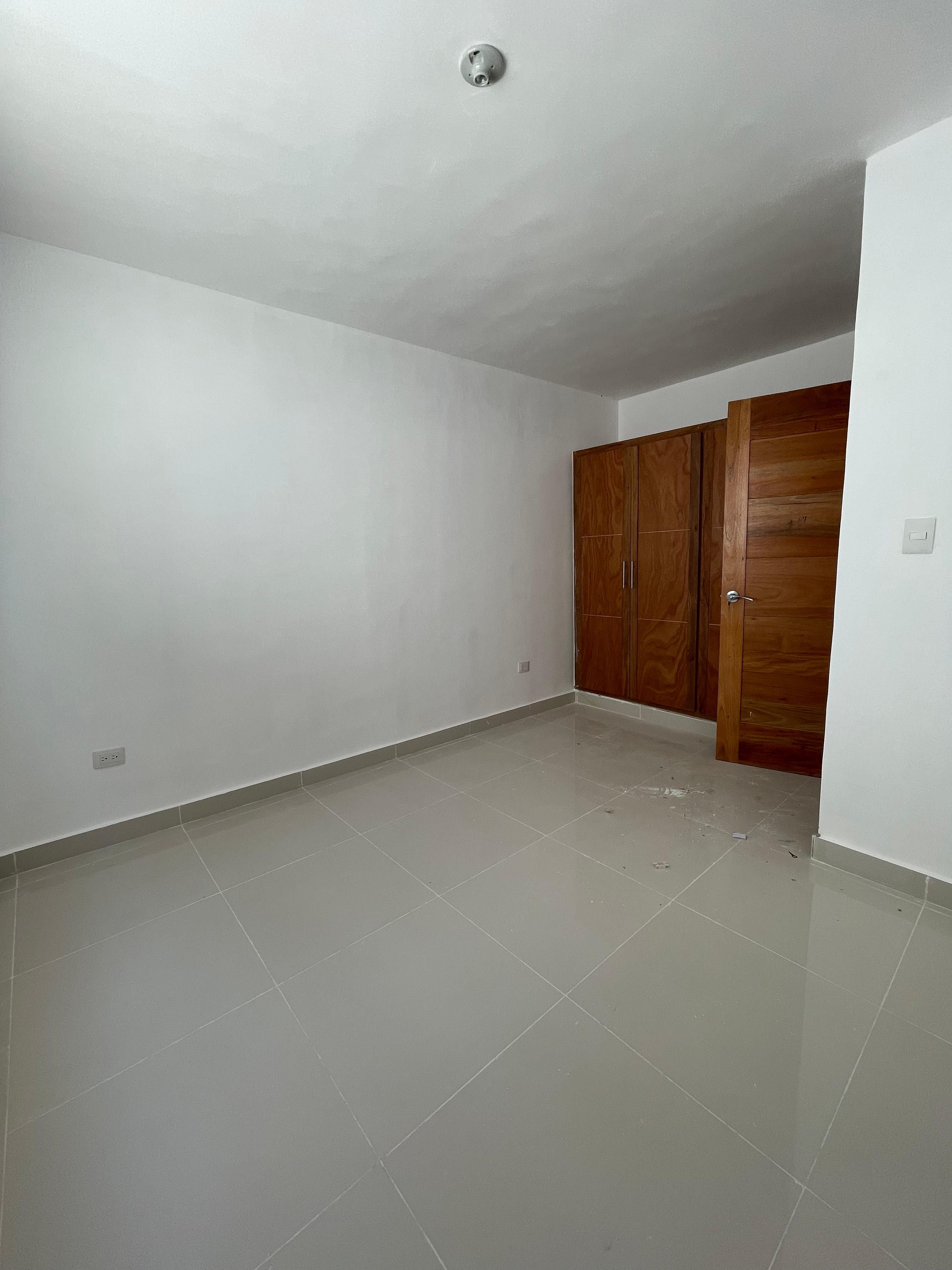 Apartamento en venta en el Ensanche Isabelita. Foto 7288076-10.jpg