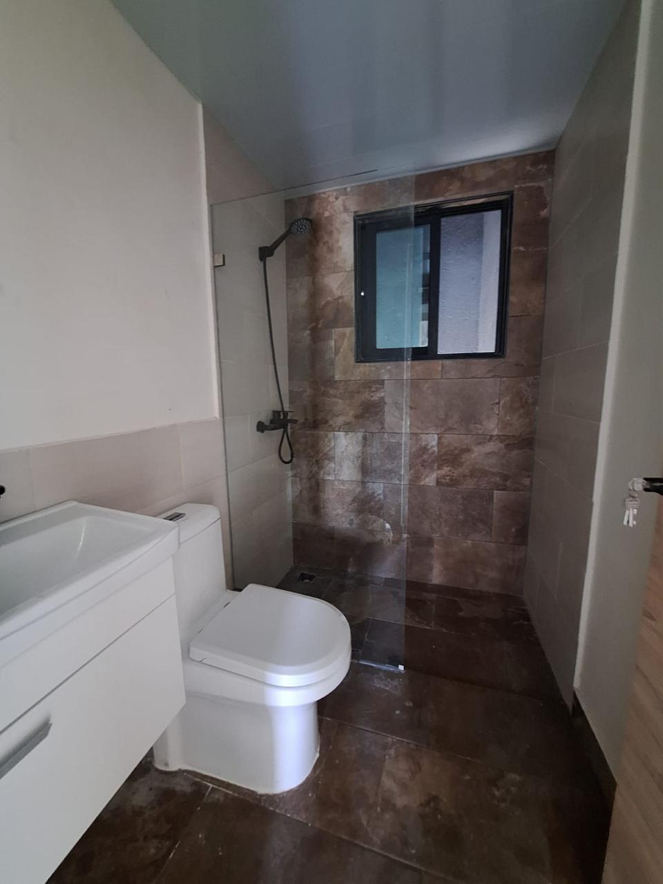 Apartamento de 3 Habitaciones en Venta en la Av. Ecológica.  Foto 7288109-1.jpg