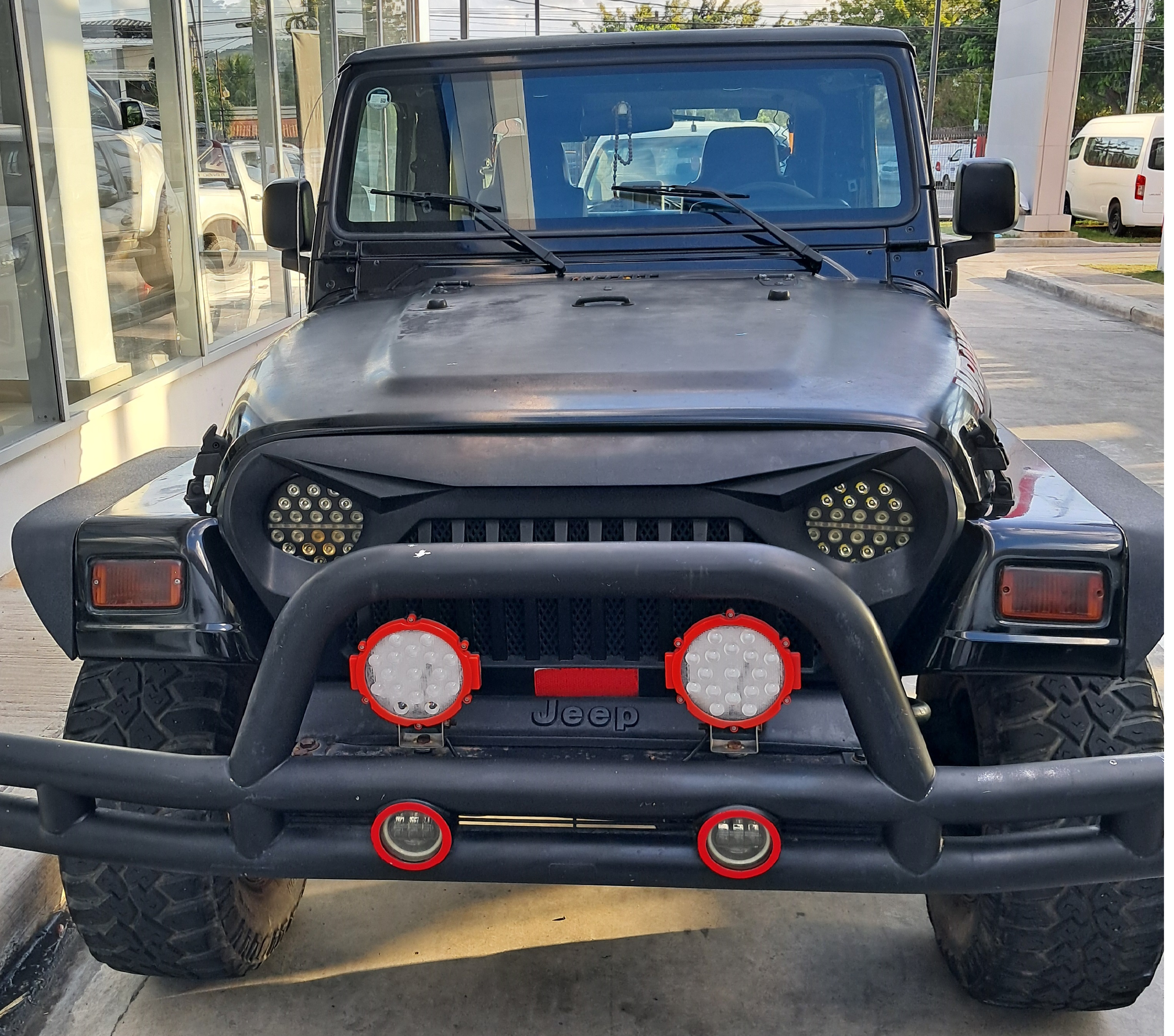 LA VEGA  Dueño remata Jeep Wrangler 005 negro 2 ptas.  Barras anti apl Foto 7288328-8.jpg