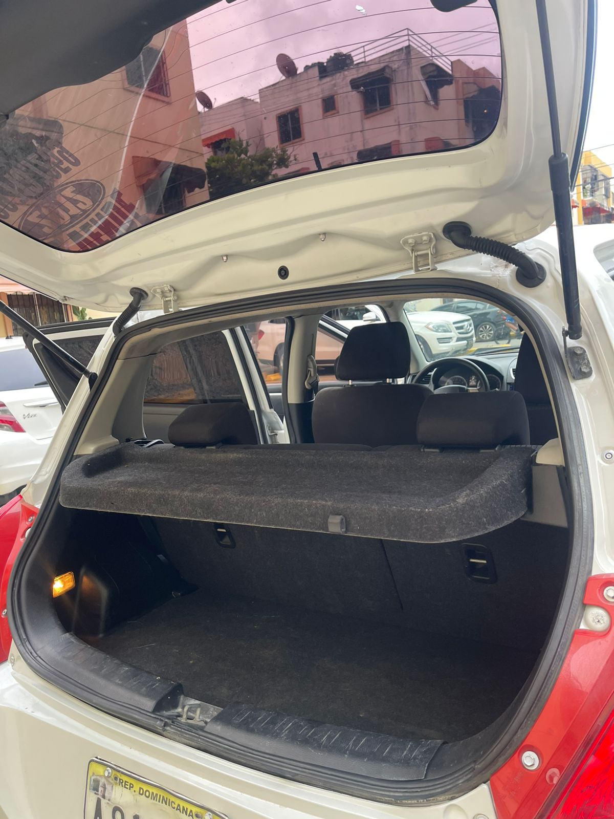 SUZUKI SWIFT 2012 - TRACCION DELANTERA 4X4  Foto 7288401-13.jpg