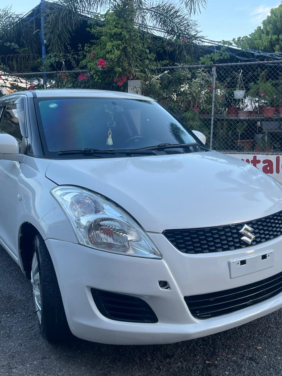 SUZUKI SWIFT 2012 - TRACCION DELANTERA 4X4  Foto 7288401-3.jpg