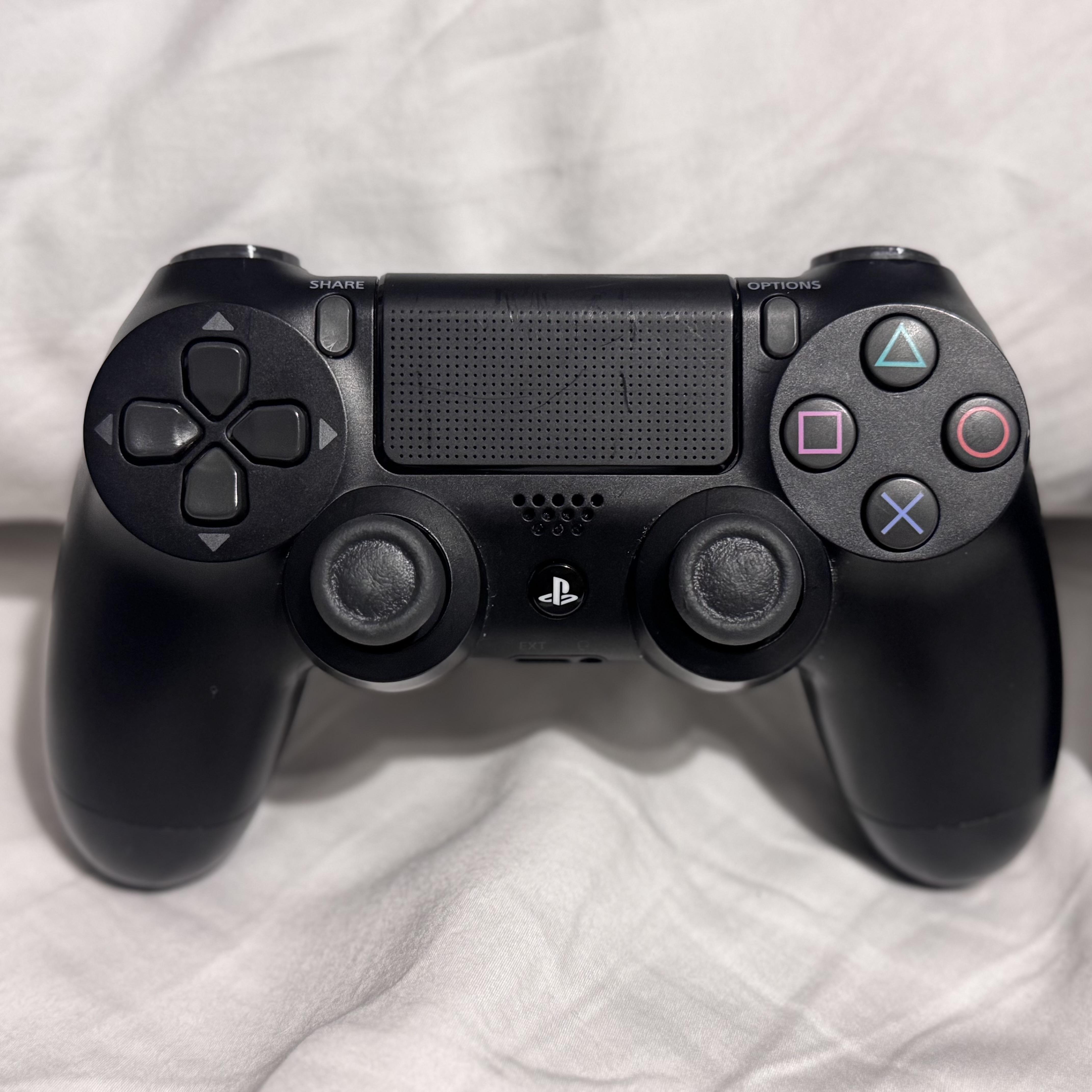 PS4 SLIM 1TB USADO Foto 7288424-3.jpg