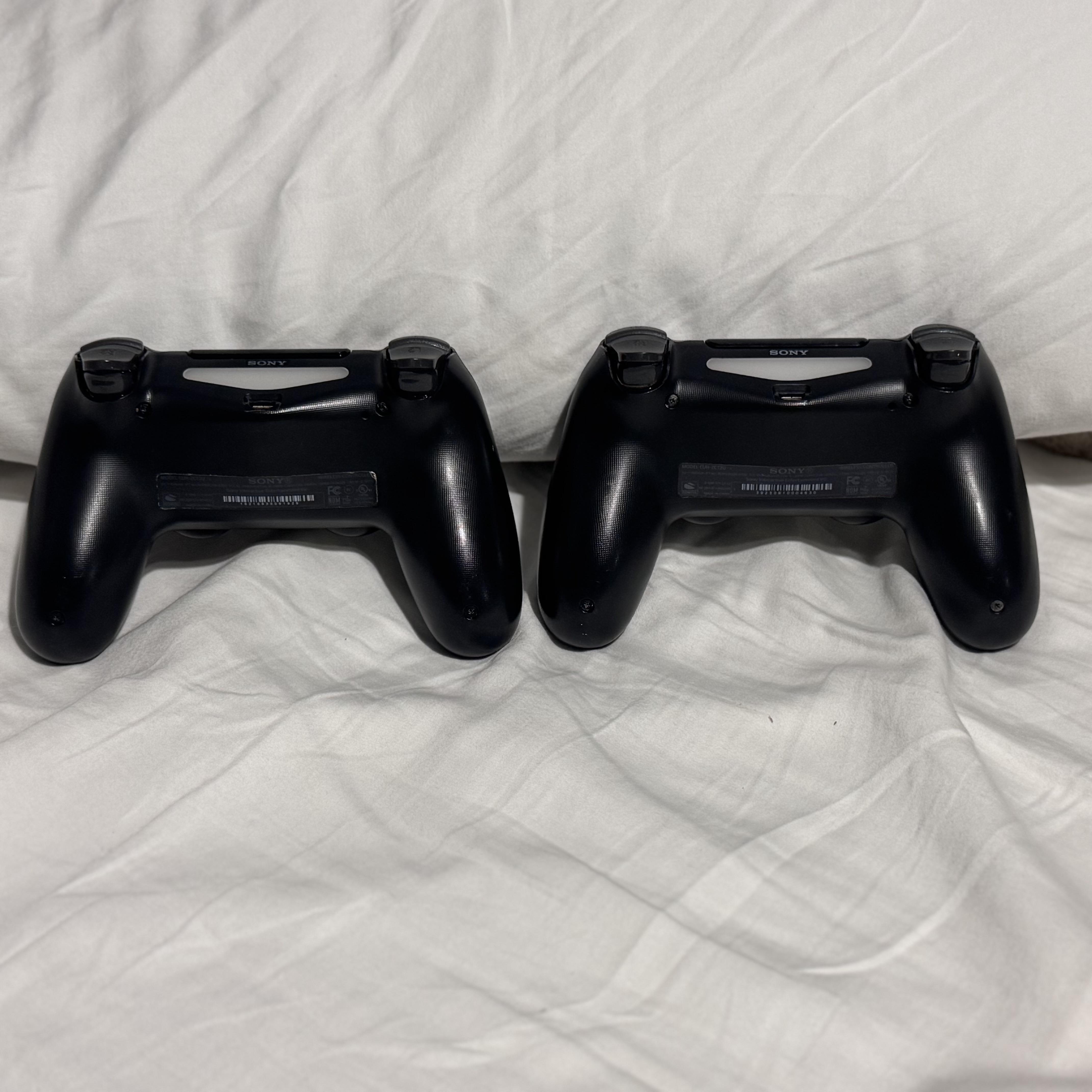 PS4 SLIM 1TB USADO Foto 7288424-7.jpg