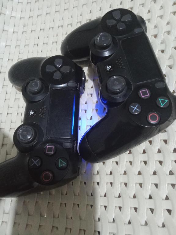 Controles de Playstation 4 Foto 7288456-1.jpg