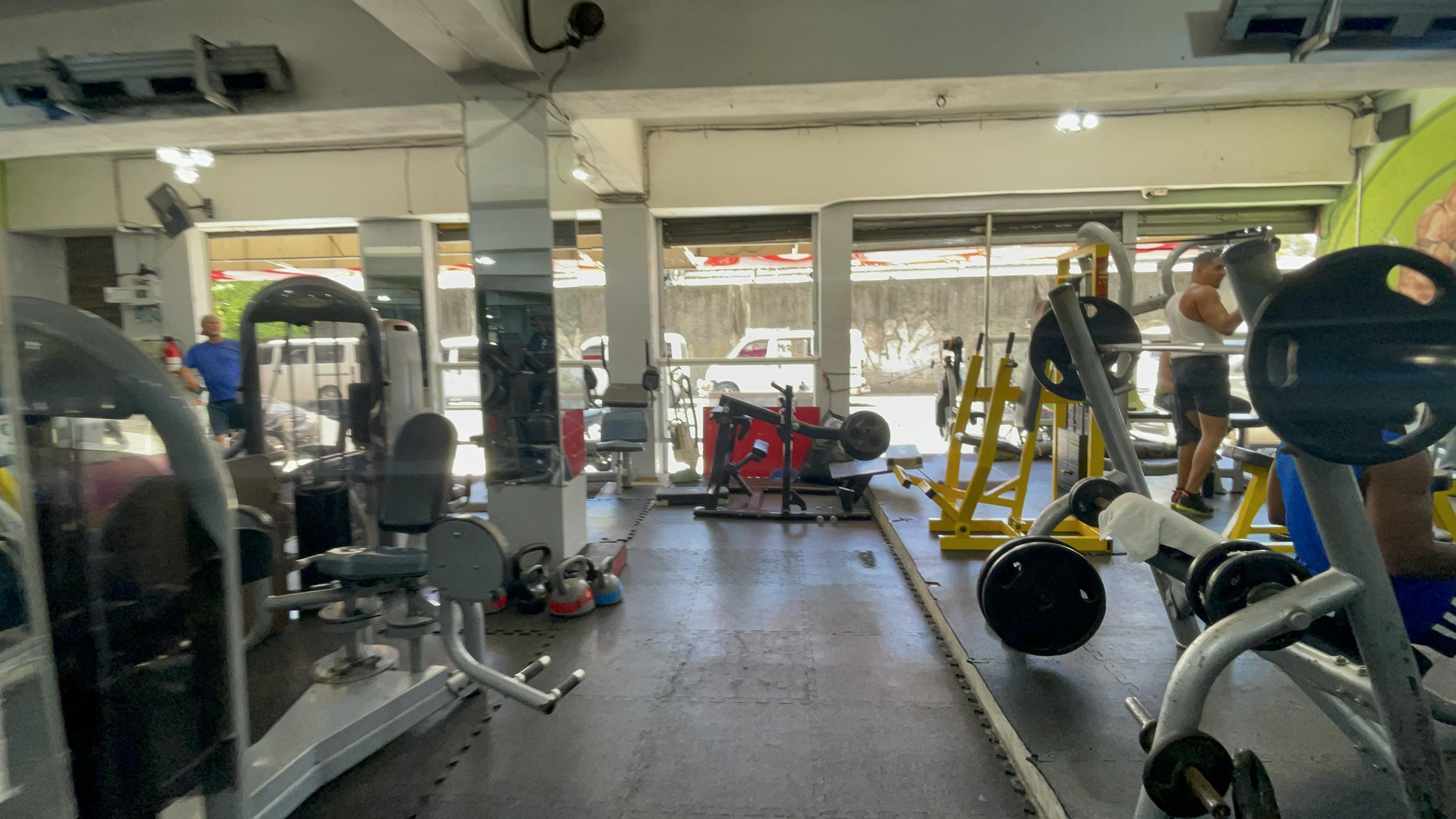 Vendo gimnasio mobiliarios en buen punto  Foto 7288479-3.jpg