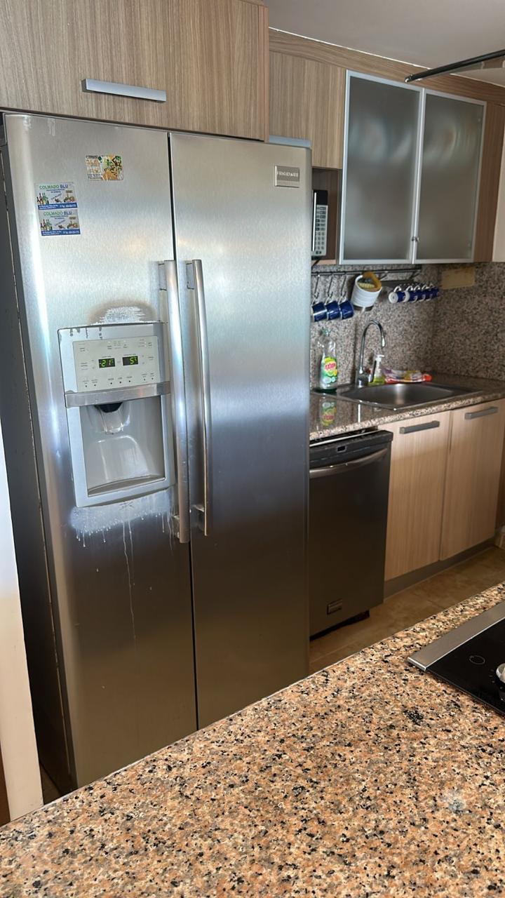 Vendo Hermoso Apartamento en PRIMERA Línea de Playa  Juan Dolió en MAR Foto 7288589-5.jpg