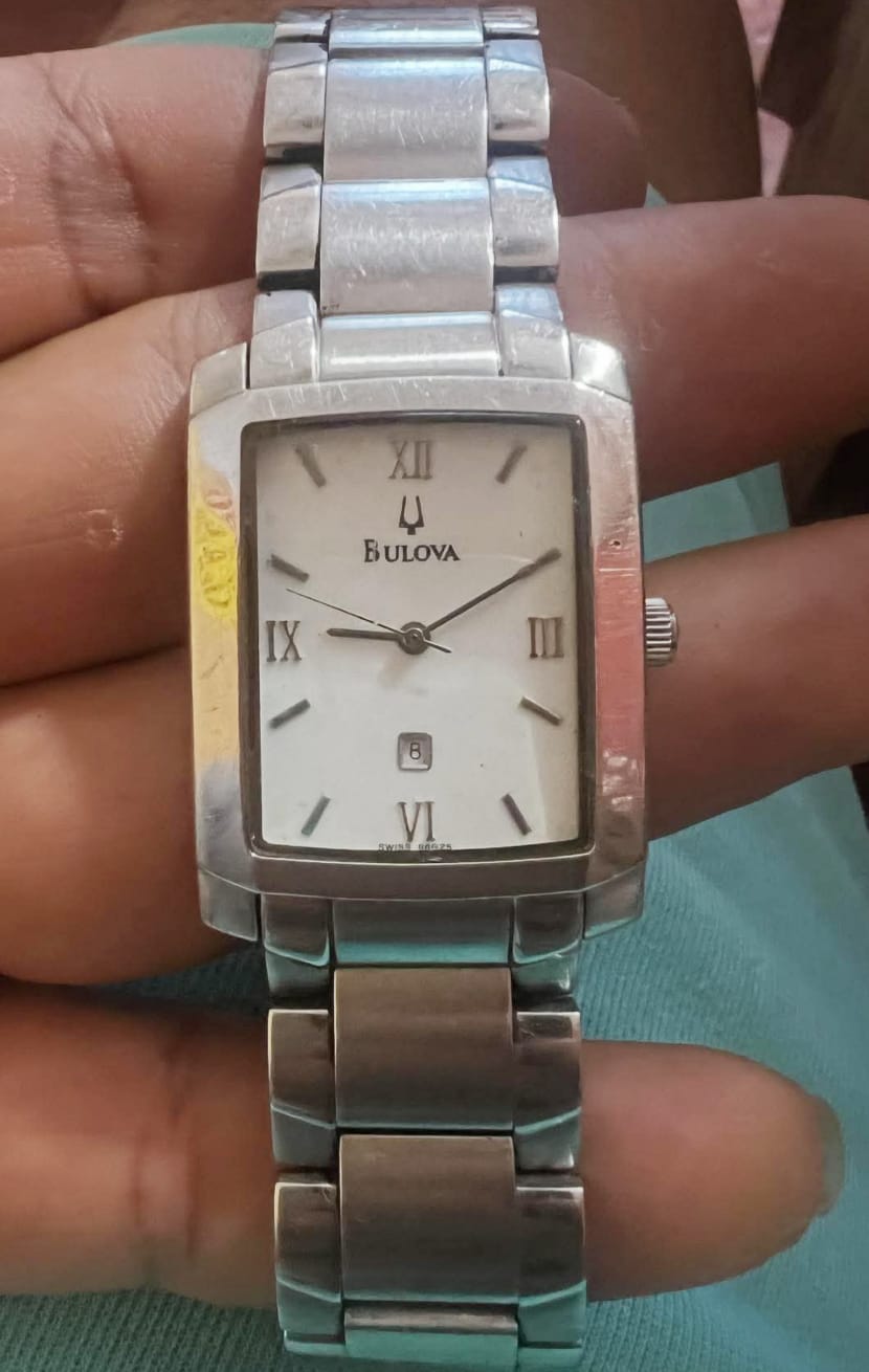 Reloj Bulova cuarzo japonésAc/Inox fechero Usado Foto 7288723-1.jpg