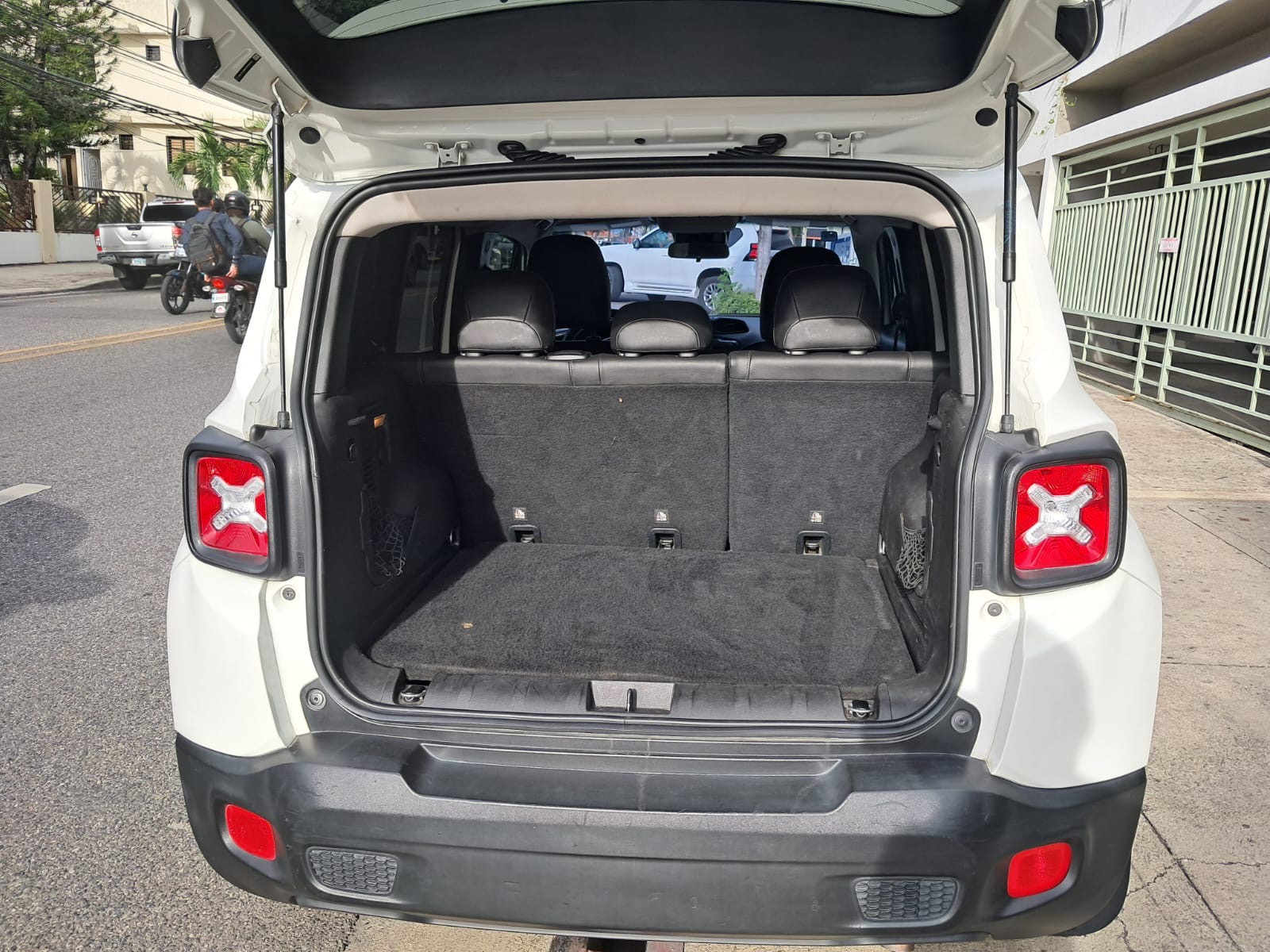 Jeep Renegade Latitude 2018 Foto 7288750-4.jpg