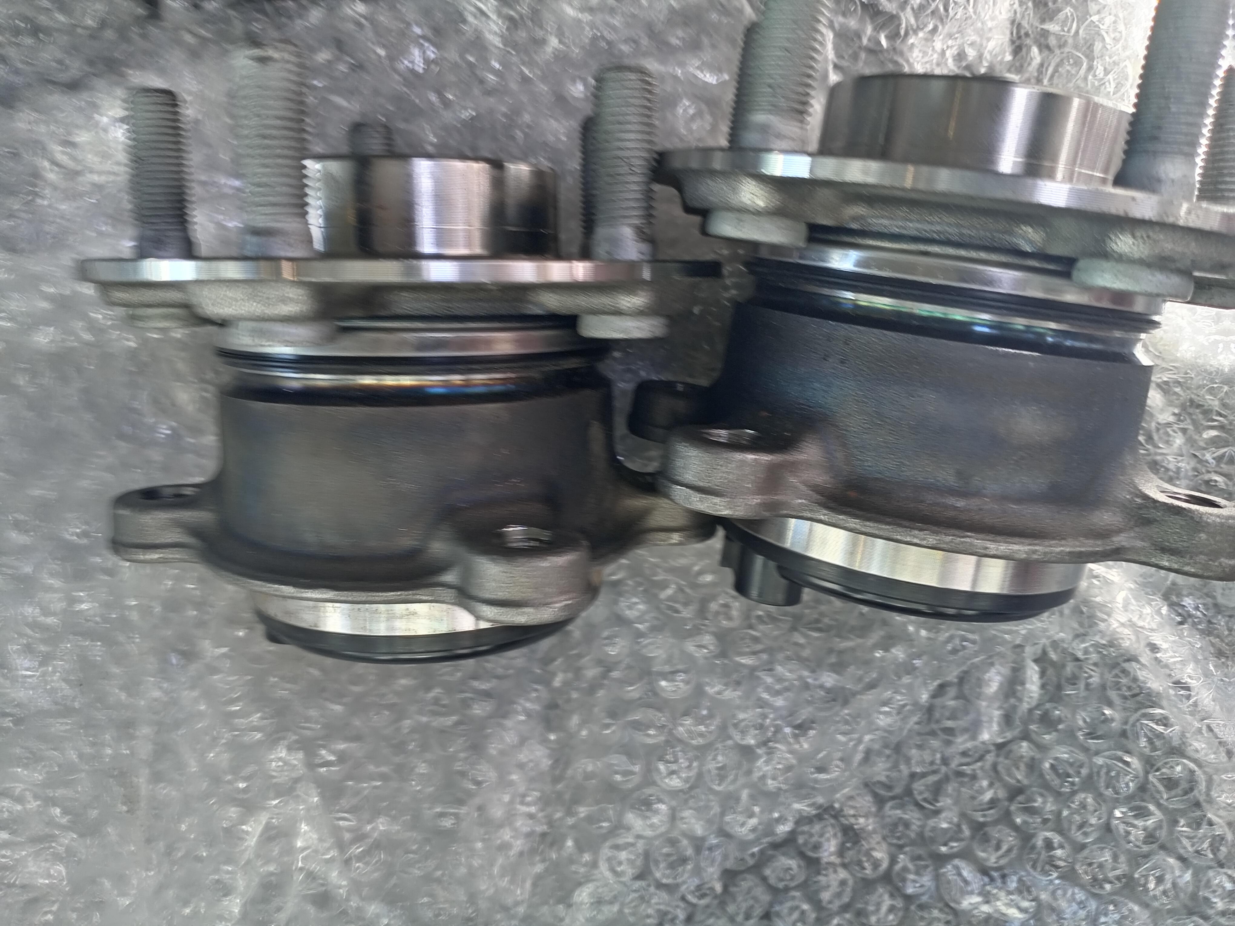 Piña Trasera Para Ford Escape SE 2WD 2020 -2024 OEM Foto 7288861-5.jpg