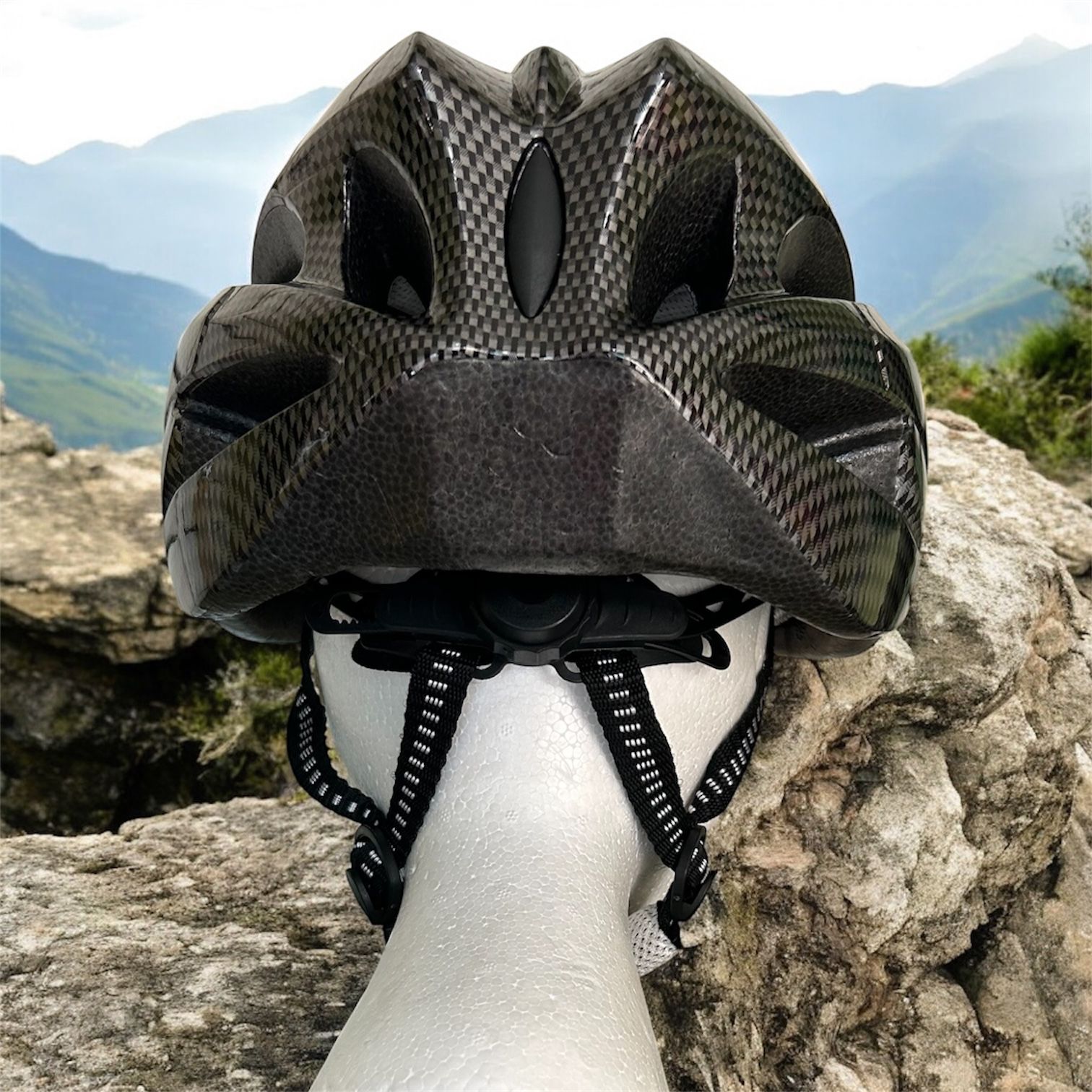 Casco de ciclismo  Foto 7289150-3.jpg