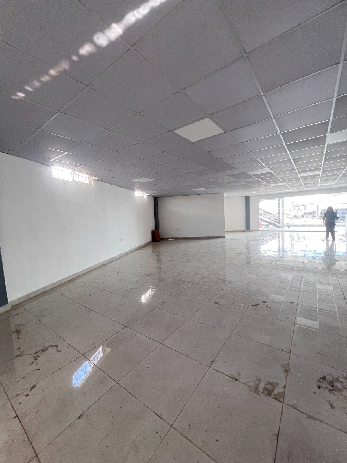 Locales Comerciales en Alquiler – Plaza Haina próximo al puerto  Foto 7289361-2.jpg