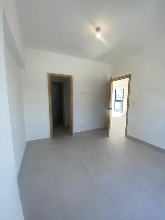 Alquiler de hermoso Apartamento con línea blanca en Naco. Foto 7289407-4.jpg