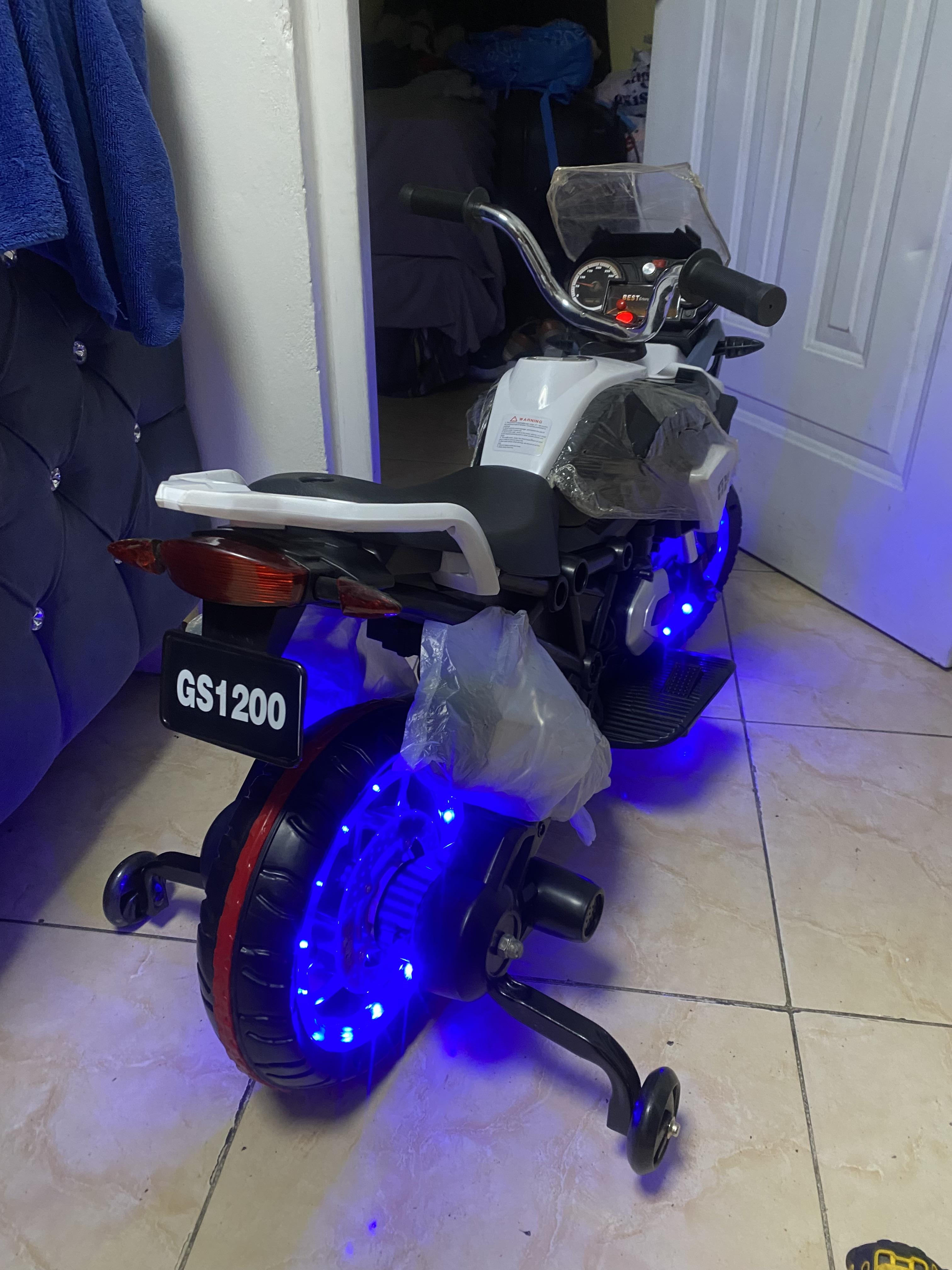 Motor recargable para niños  Foto 7289454-2.jpg