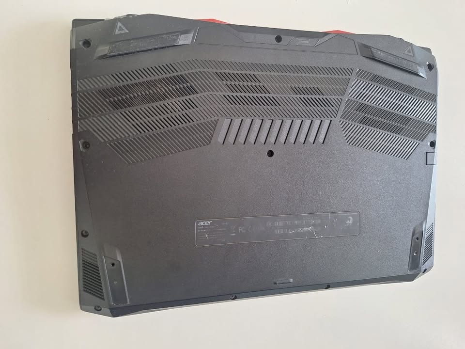 Laptop para videojuegos Acer Nitro 5 Foto 7289611-1.jpg