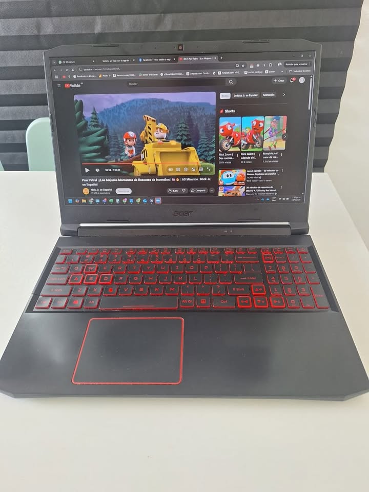 Laptop para videojuegos Acer Nitro 5 Foto 7289611-4.jpg