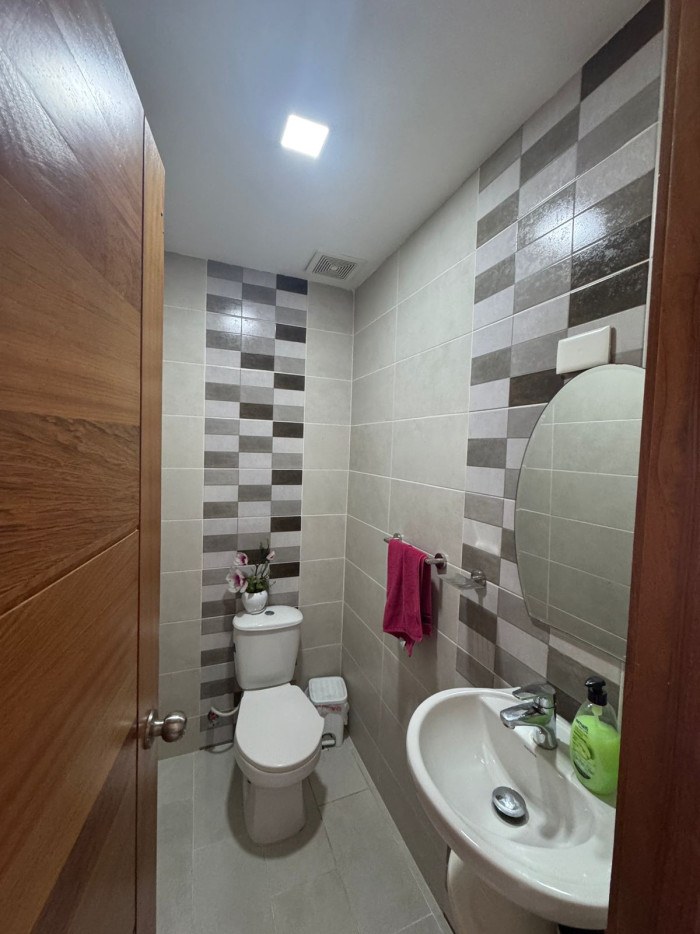 Se vende Apartamento de 4 Habitaciones en El Ensanche Ozama  Foto 7289869-12.jpg