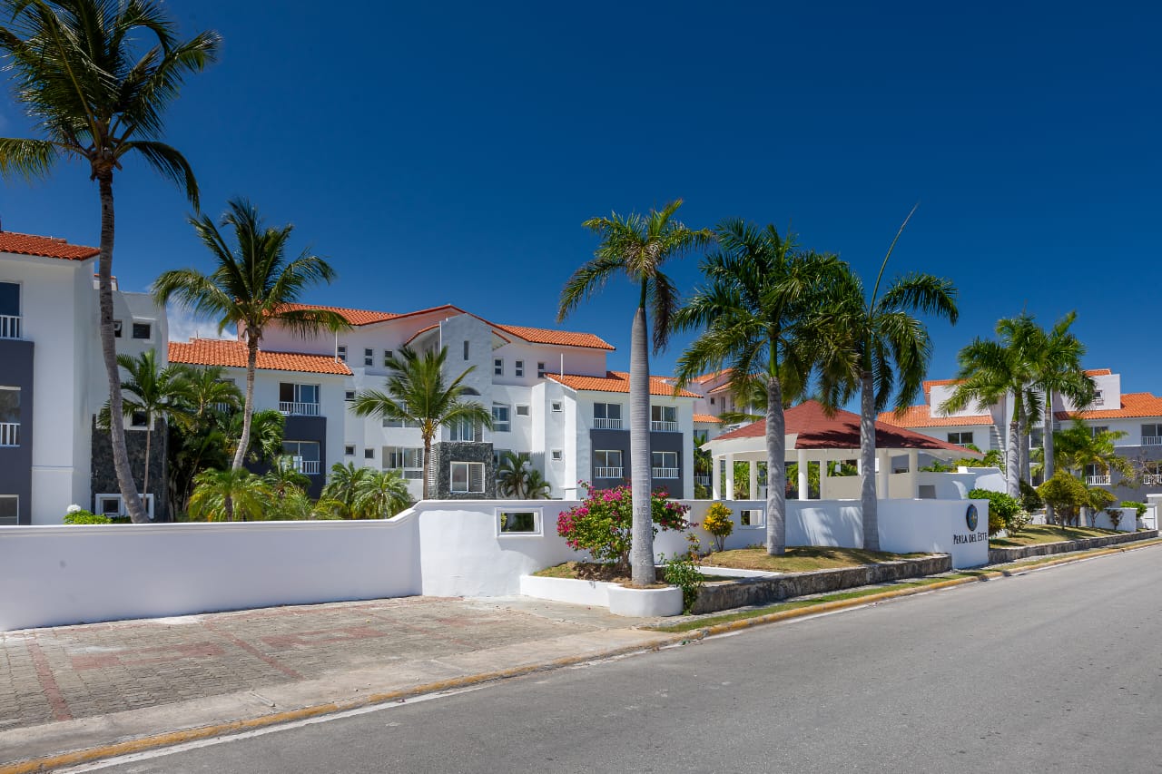APARTAMENTO EN ZONA EXCLUSIVA DE PUNTA CANA Foto 7290017-3.jpg