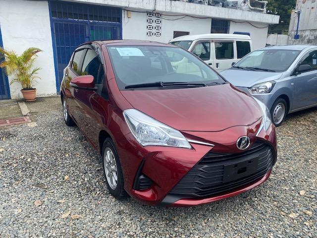 TOYOTA VITZ RECIEN IMPORTADO AÑO 2020 EXCELENTES CONDICIONES Foto 7290131-2.jpg