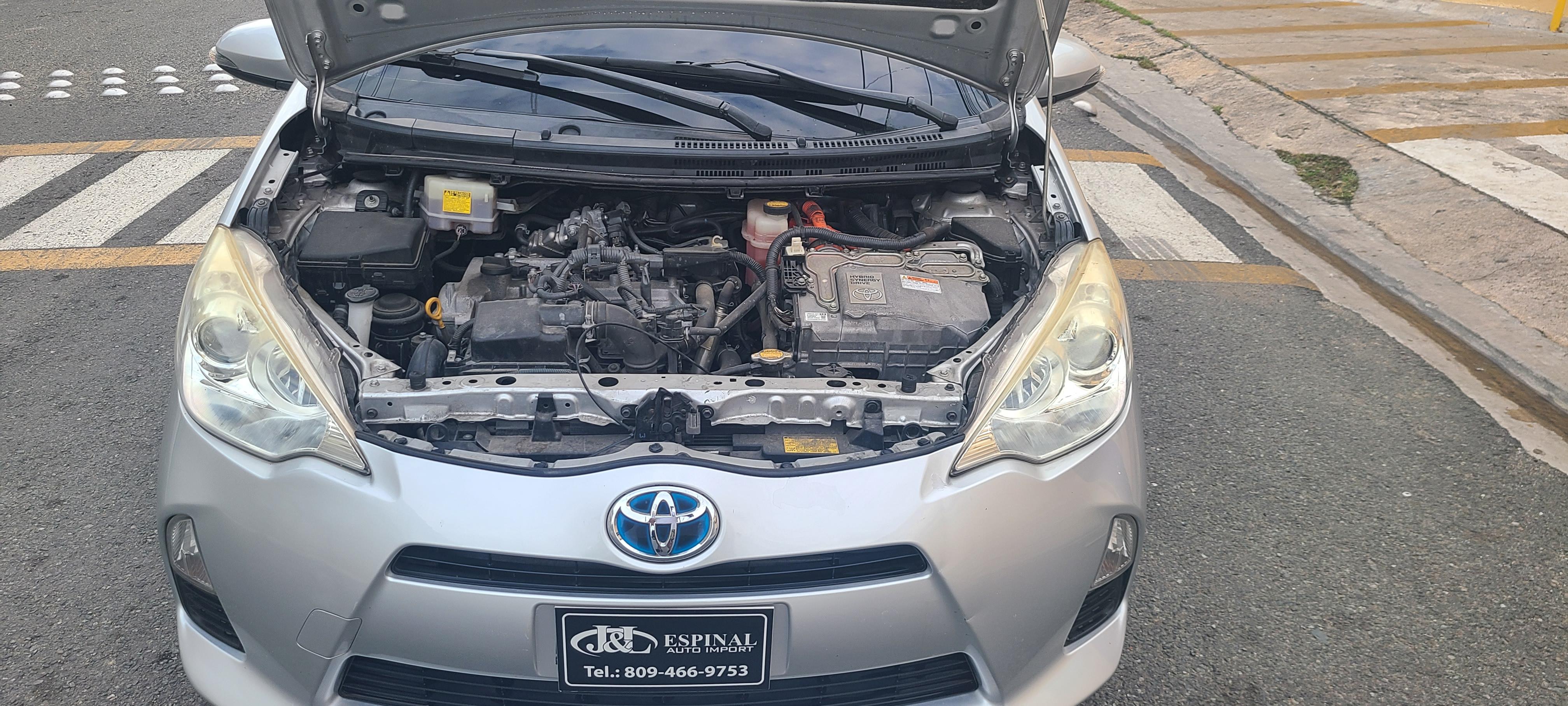 Toyota aqua prius c 2015 Foto 7290304-12.jpg