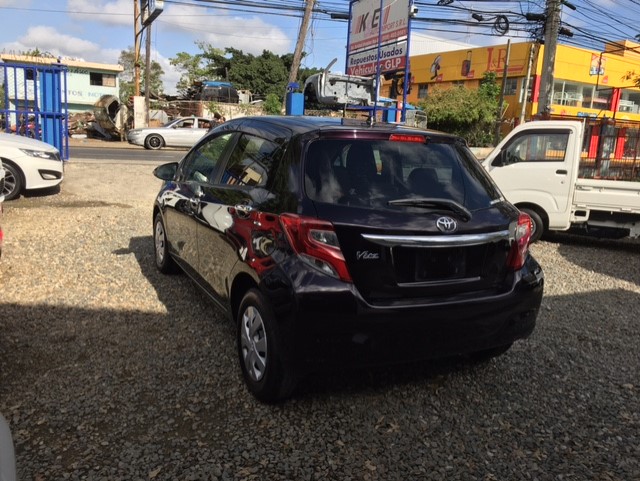 TOYOTA VITZ RECIEN IMPORTADO AÑO 2019 EXCELENTES CONDICIONES Foto 7290440-4.jpg