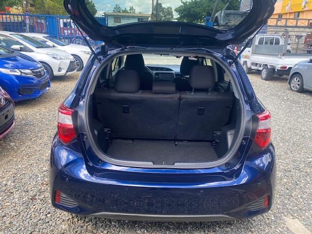 TOYOTA VITZ RECIEN IMPORTADO AÑO 2019 EXCELENTES CONDICIONES Foto 7290440-7.jpg