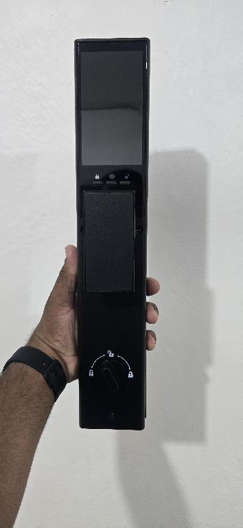 CERRADURA SMART PARA PUERTAS CON CAMARA P20 830-16023 APP TUYA Foto 7290463-1.jpg