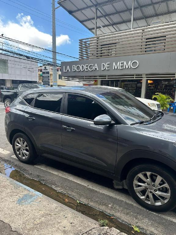HYUNDAI TUCSON  en Santo Domingo DN Foto 7290475-2.jpg